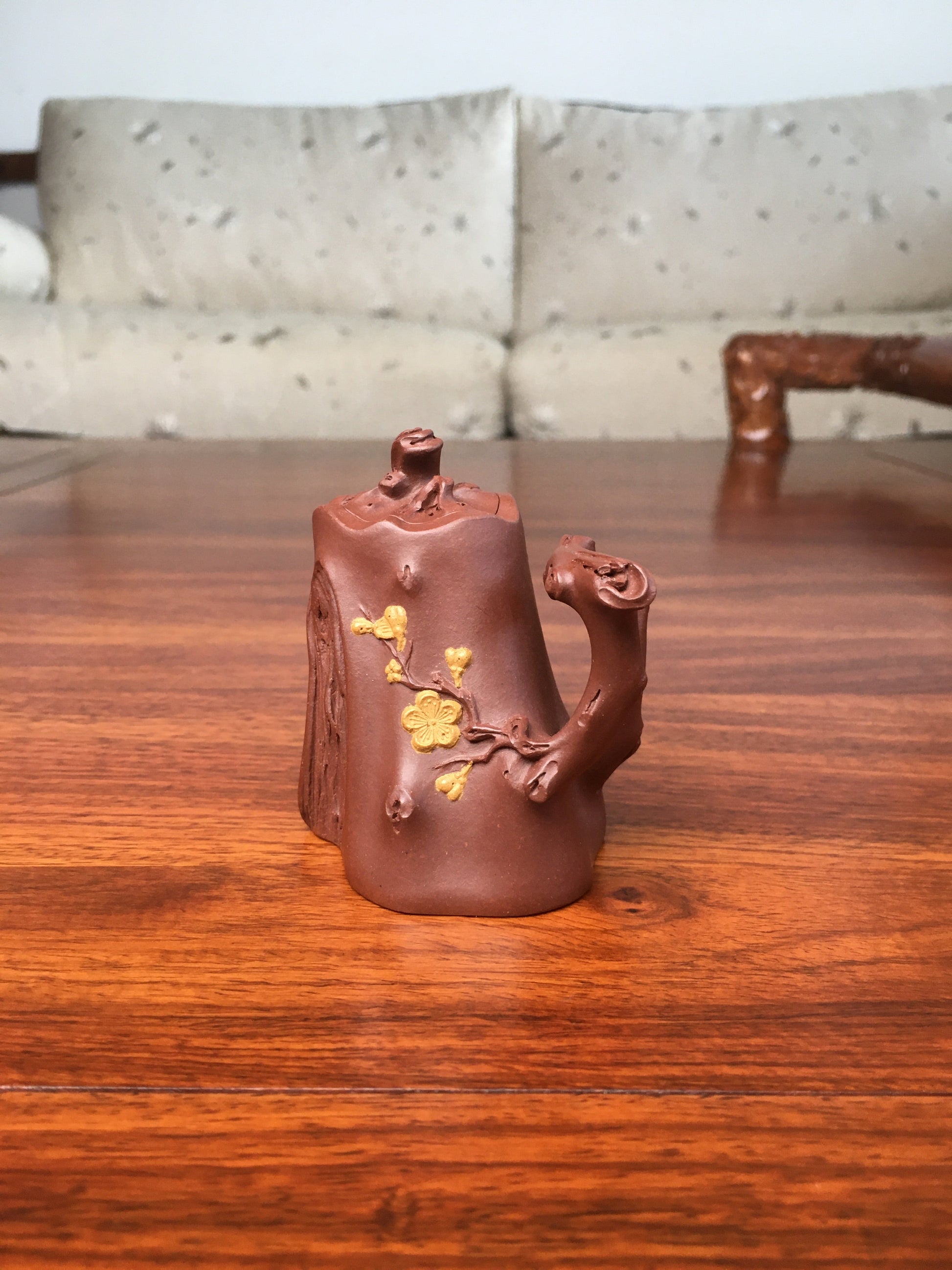 Artist teapots right