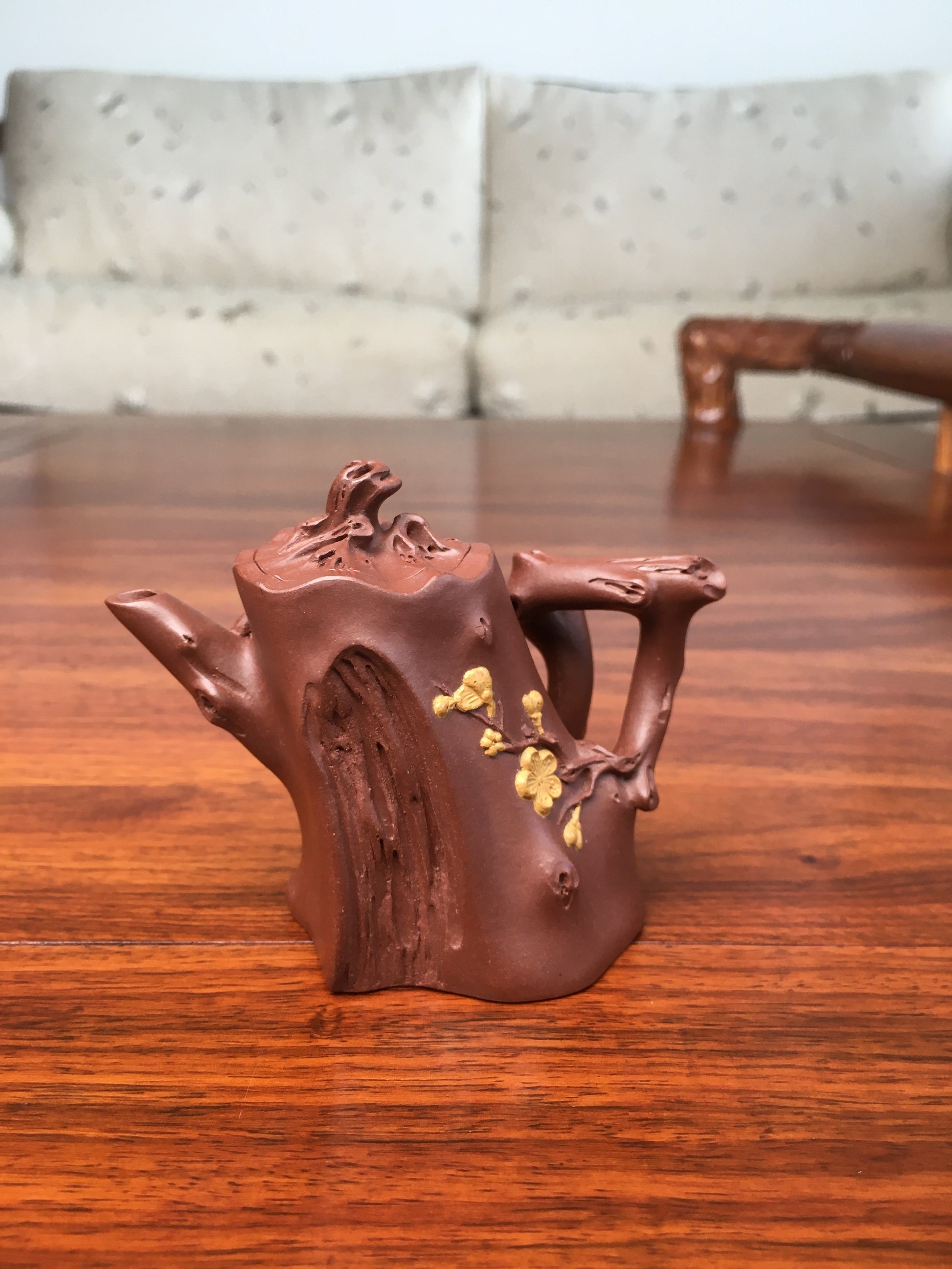 Artist teapots detail