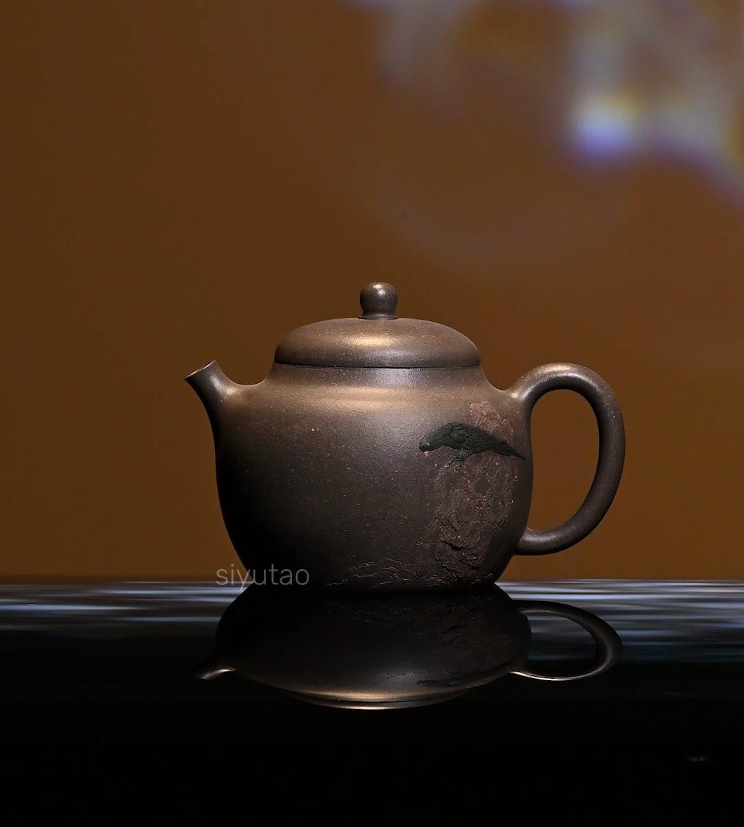 Teapot Artwork parrot from zisha art gallery video | SiYuTao Teapot