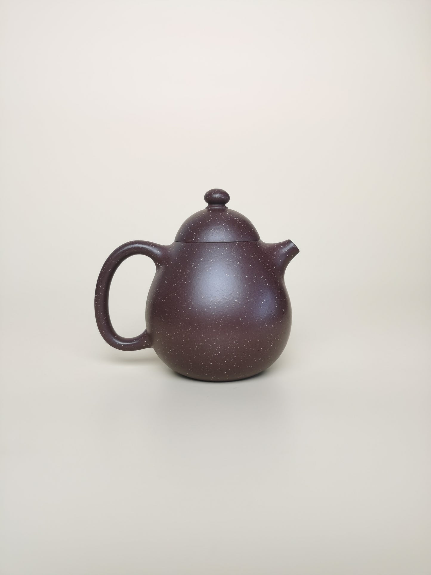 yixing teapot named dragon egg back