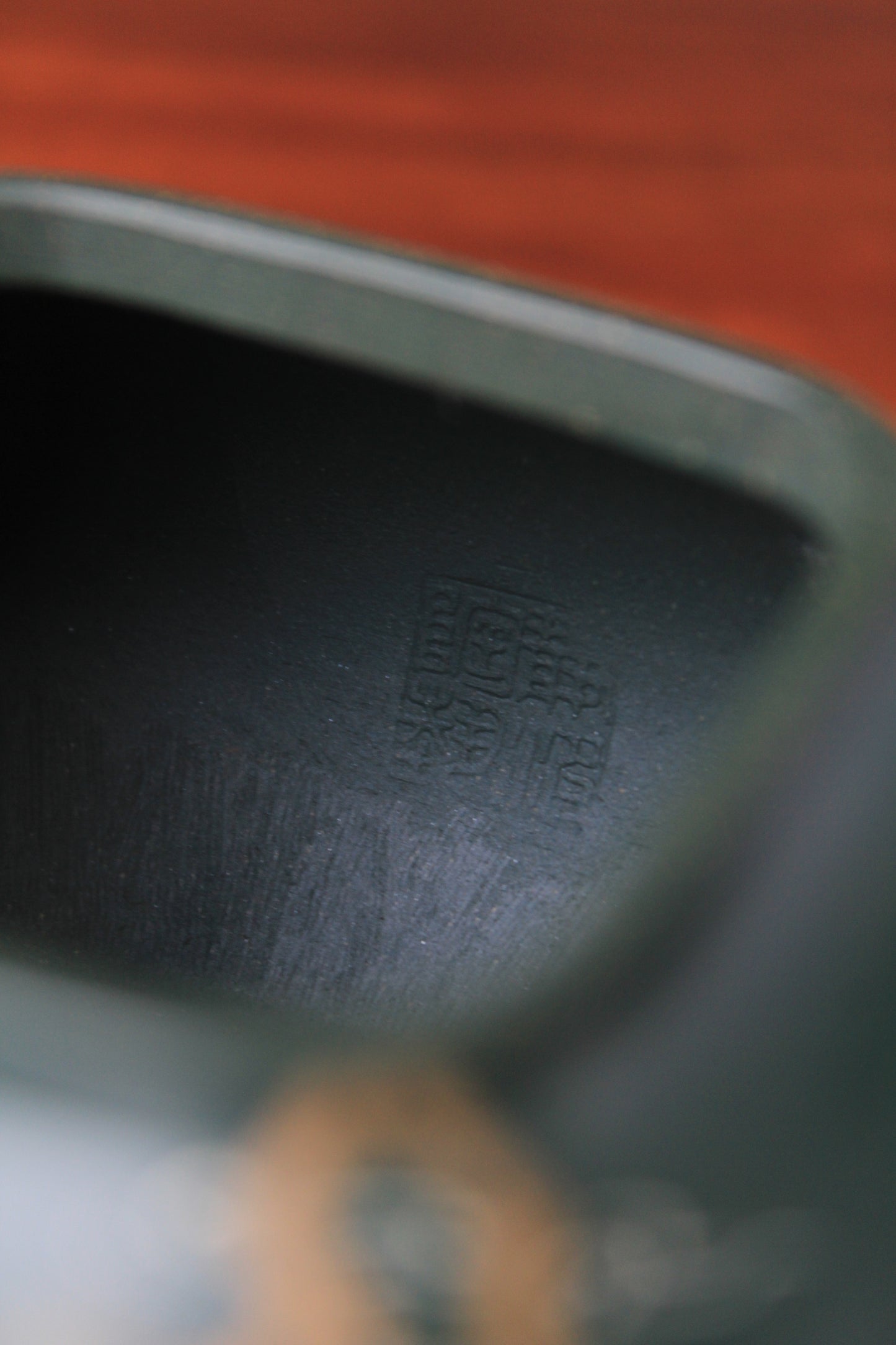 The inside mark of the Artistic teapot from teapot artist