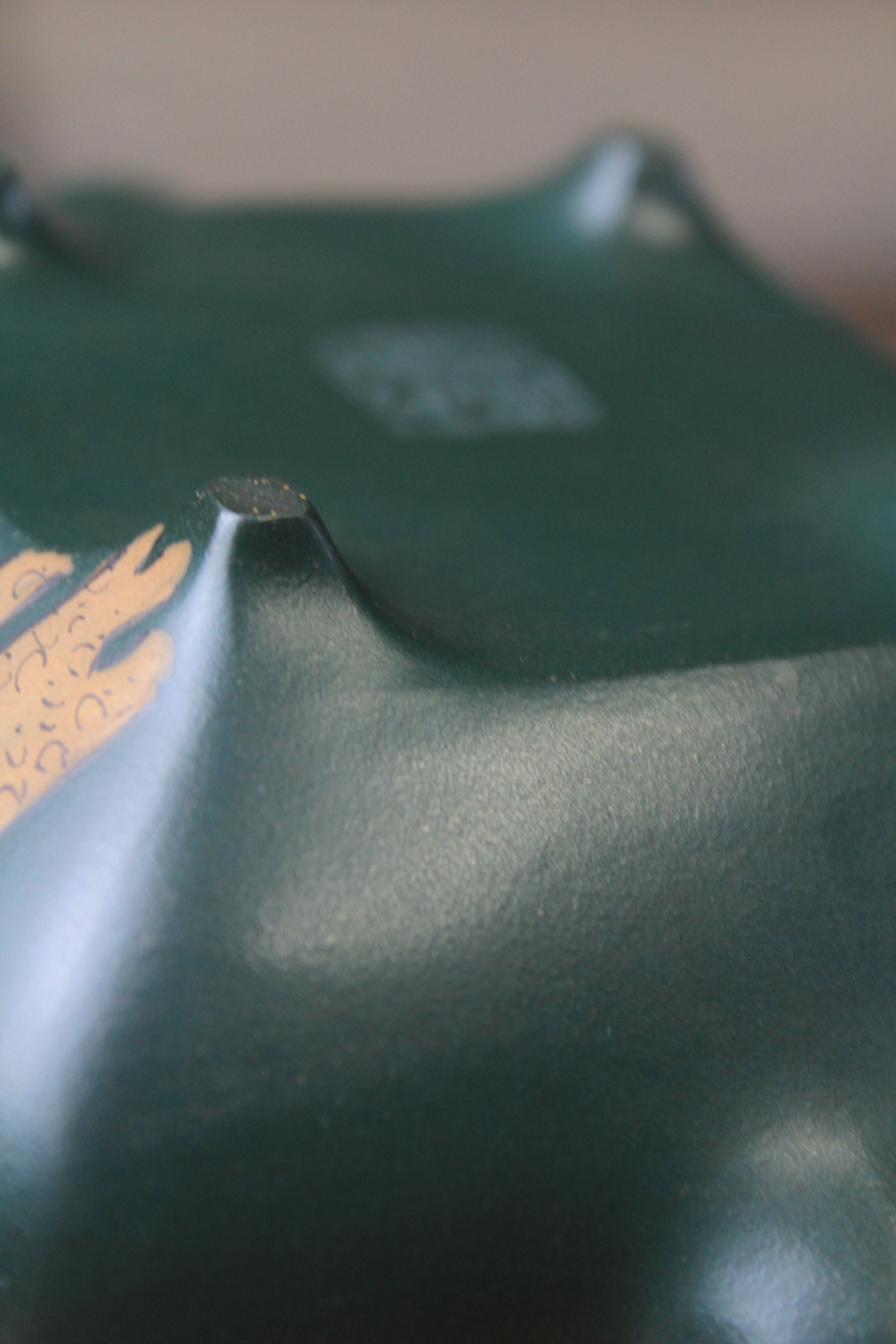 The detail of the Artistic teapot from teapot artist