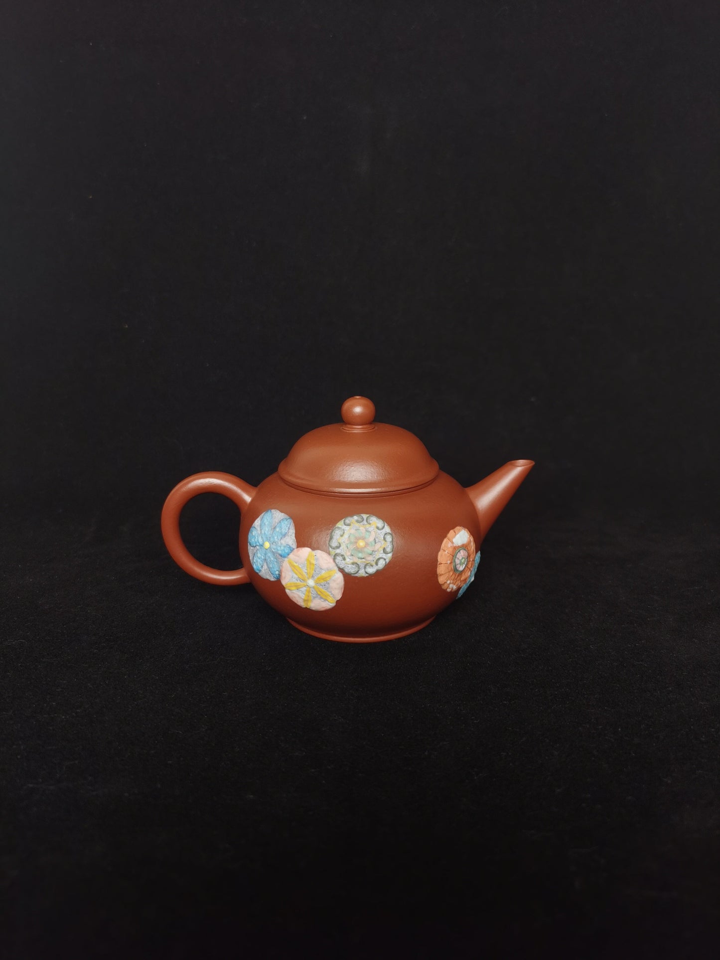 Artistic teapots from zisha art gallery back | SiYuTao Teapot