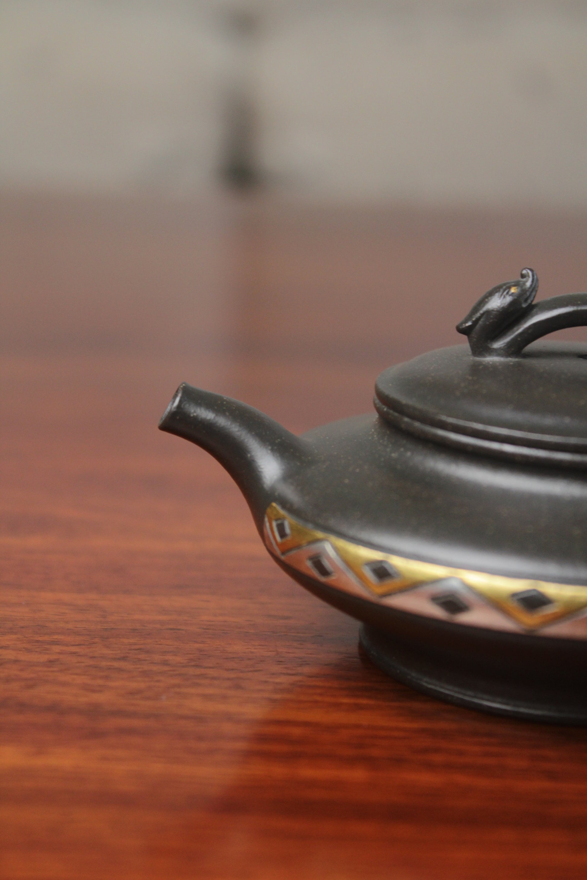 spout of chinese pot made with purple clay from yixing zisha art gallery