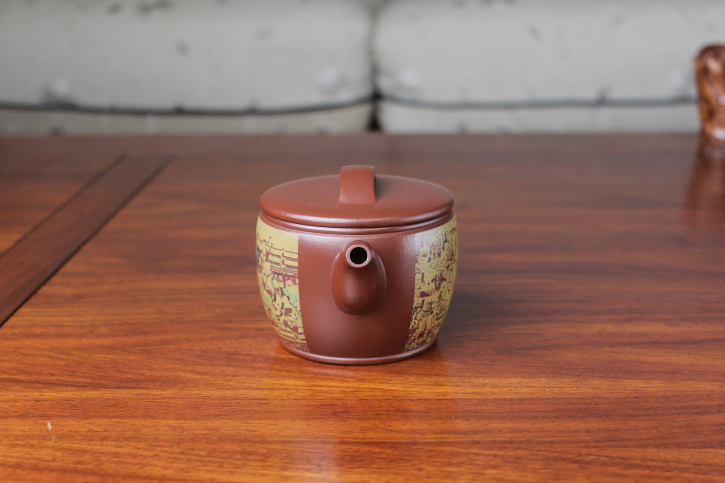 spout of the Collectible teapot named han wa on the table