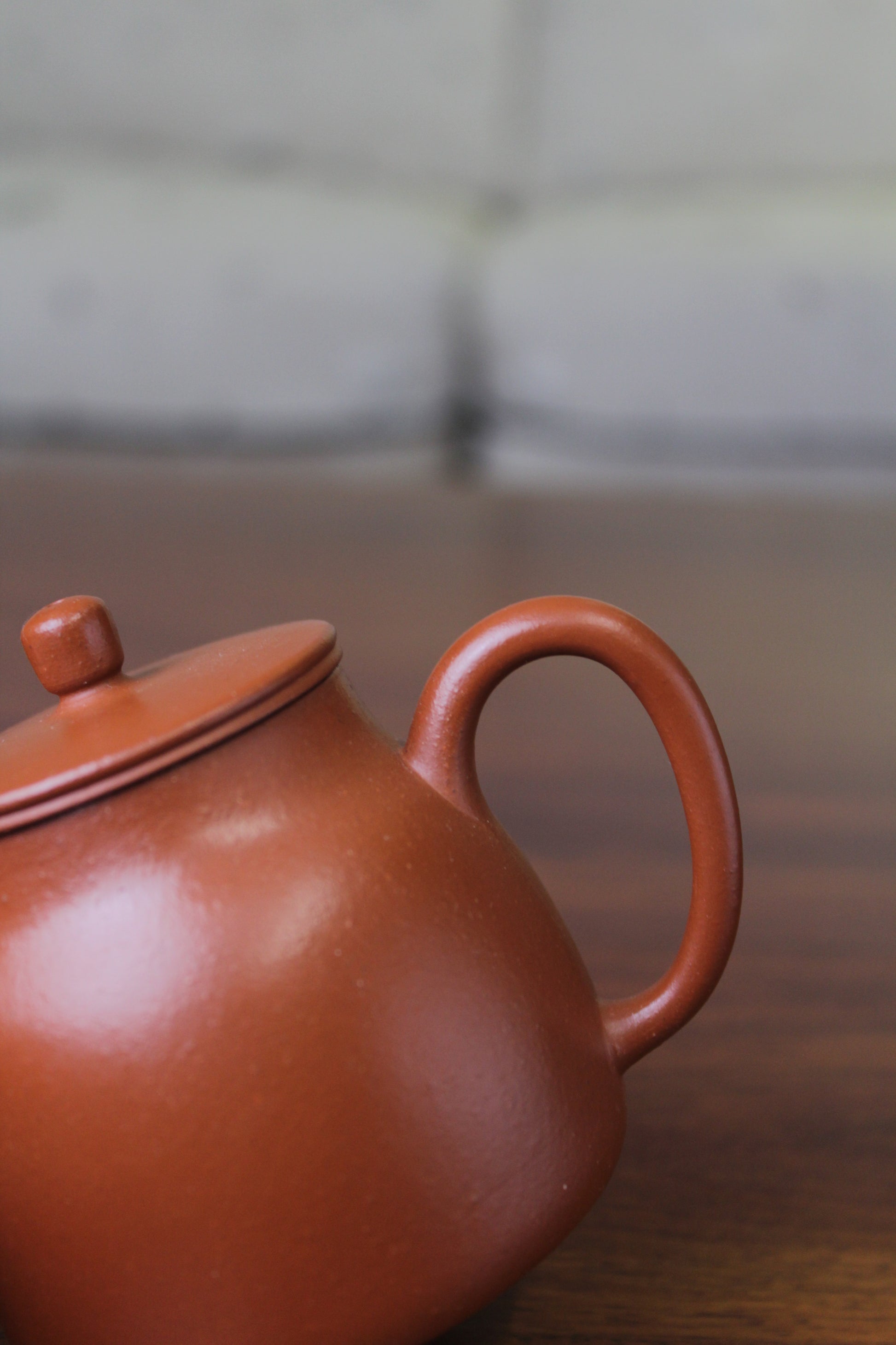 Handle of the Collectible teapot handmade with purple clay lao zhu ni