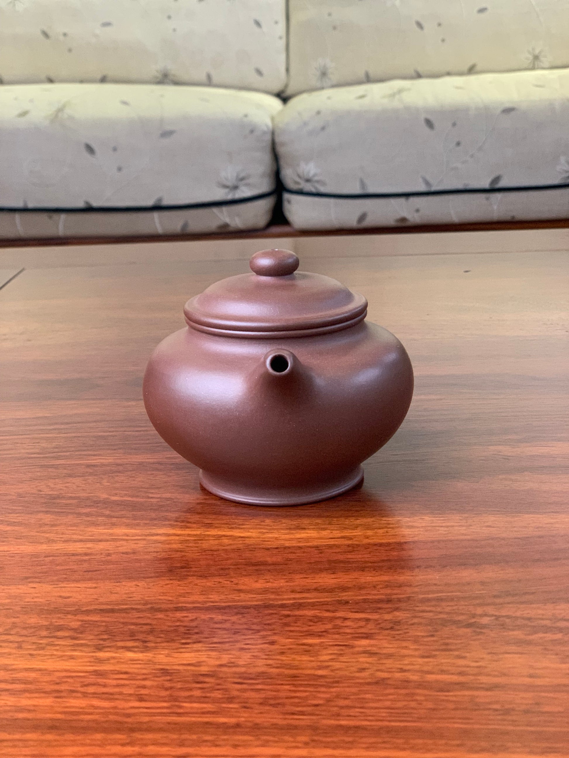 handmade yixing teapot artwork named duo zhi fully handmade by famous artist wei ren from dicaoqing
