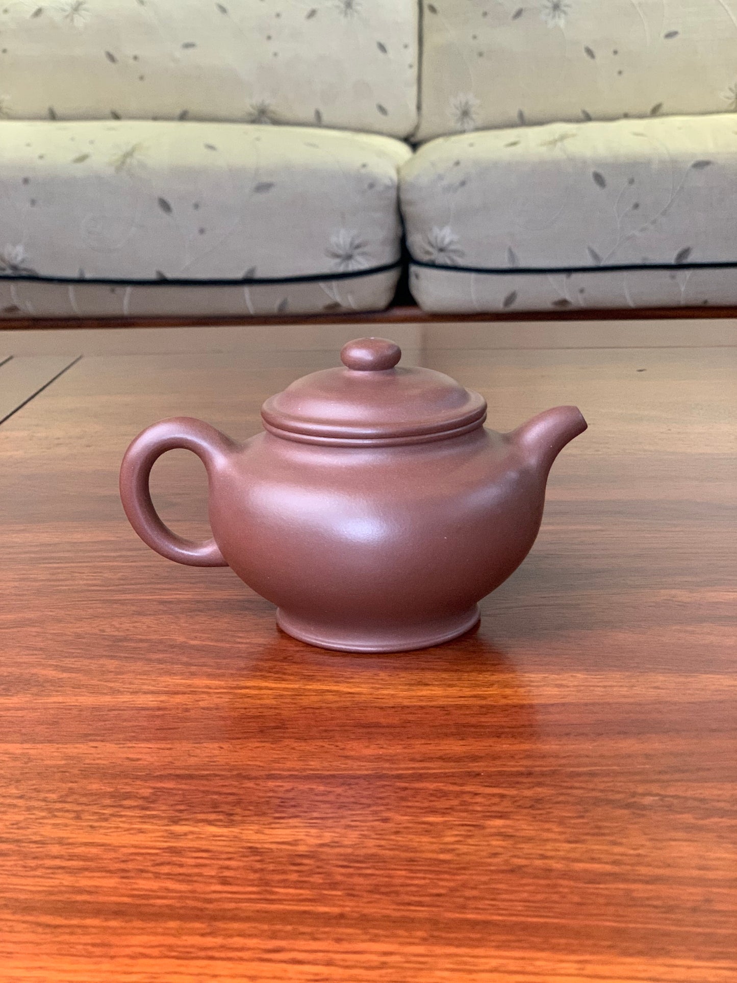 handmade yixing teapot artwork named duo zhi fully handmade by famous artist wei ren from dicaoqing