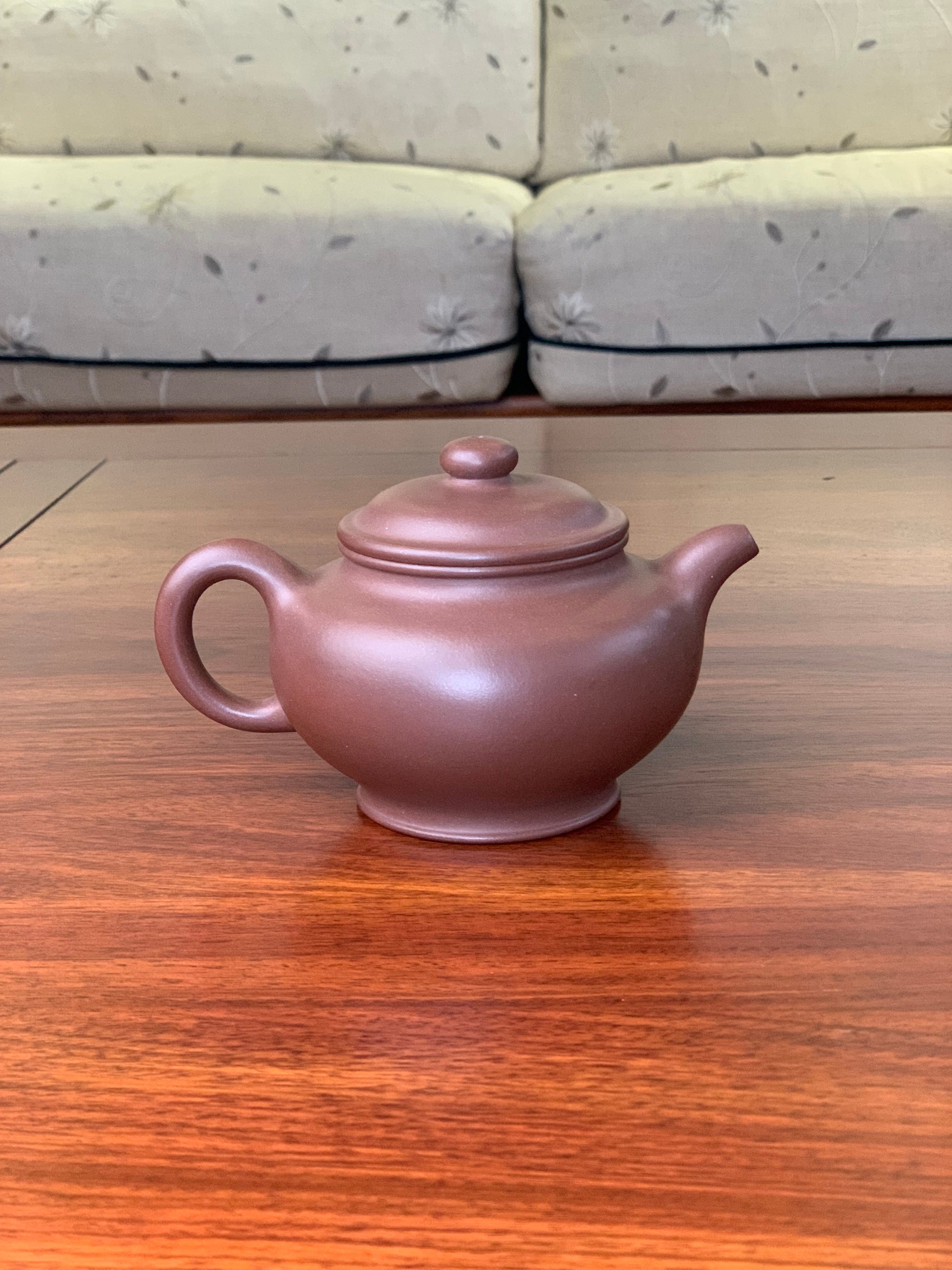 handmade yixing teapot artwork named duo zhi fully handmade by famous artist wei ren from dicaoqing