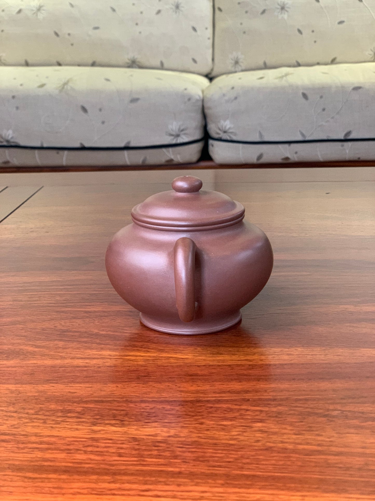 handmade yixing teapot artwork named duo zhi fully handmade by famous artist wei ren from dicaoqing