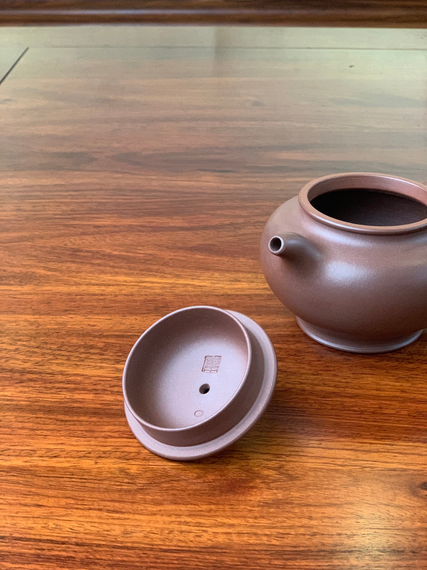 handmade yixing teapot artwork named duo zhi fully handmade by famous artist wei ren from dicaoqing