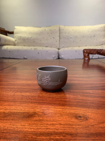 Yixing Teacup named shan shui back