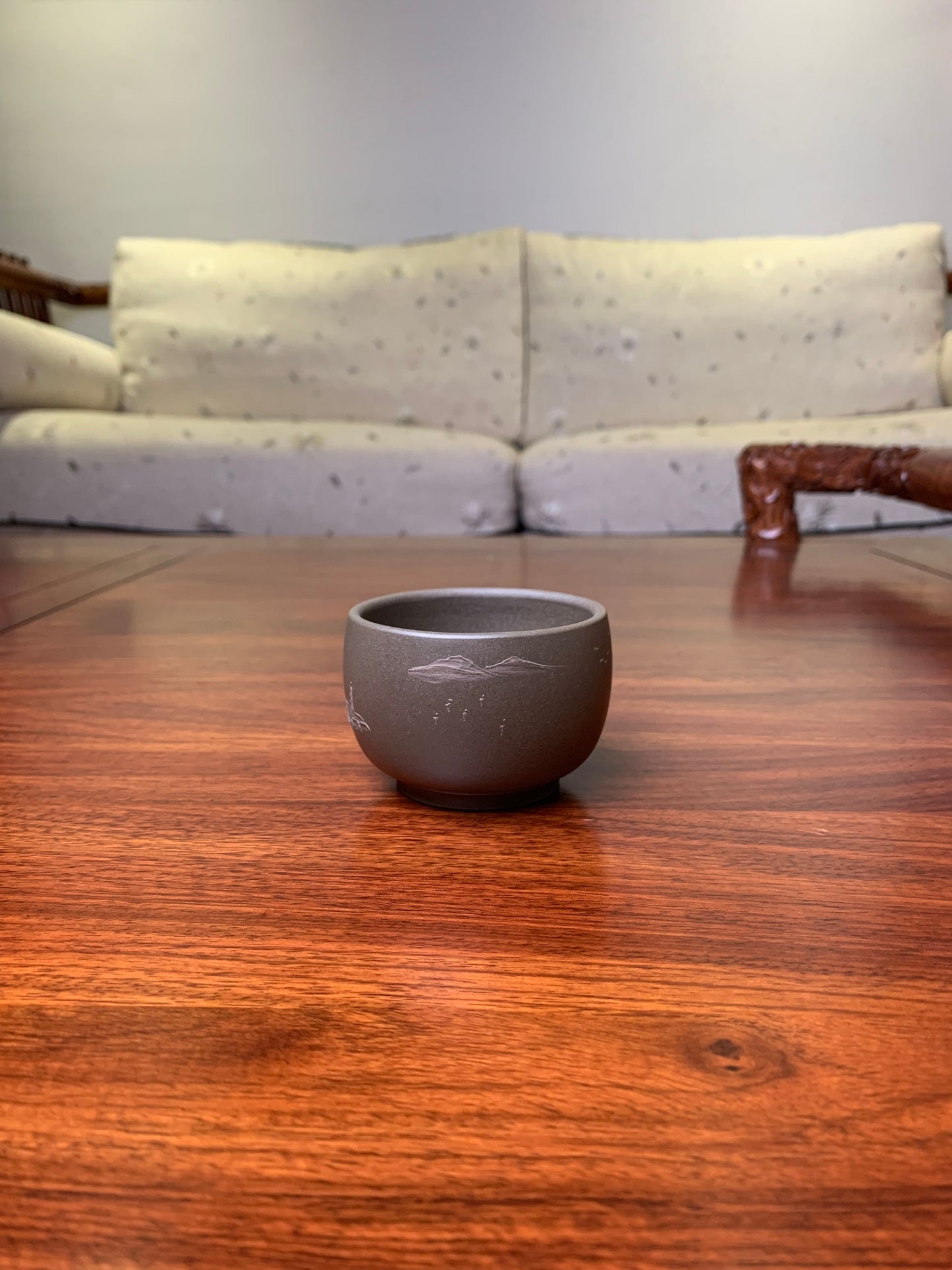 Yixing Teacup named shan shui back details
