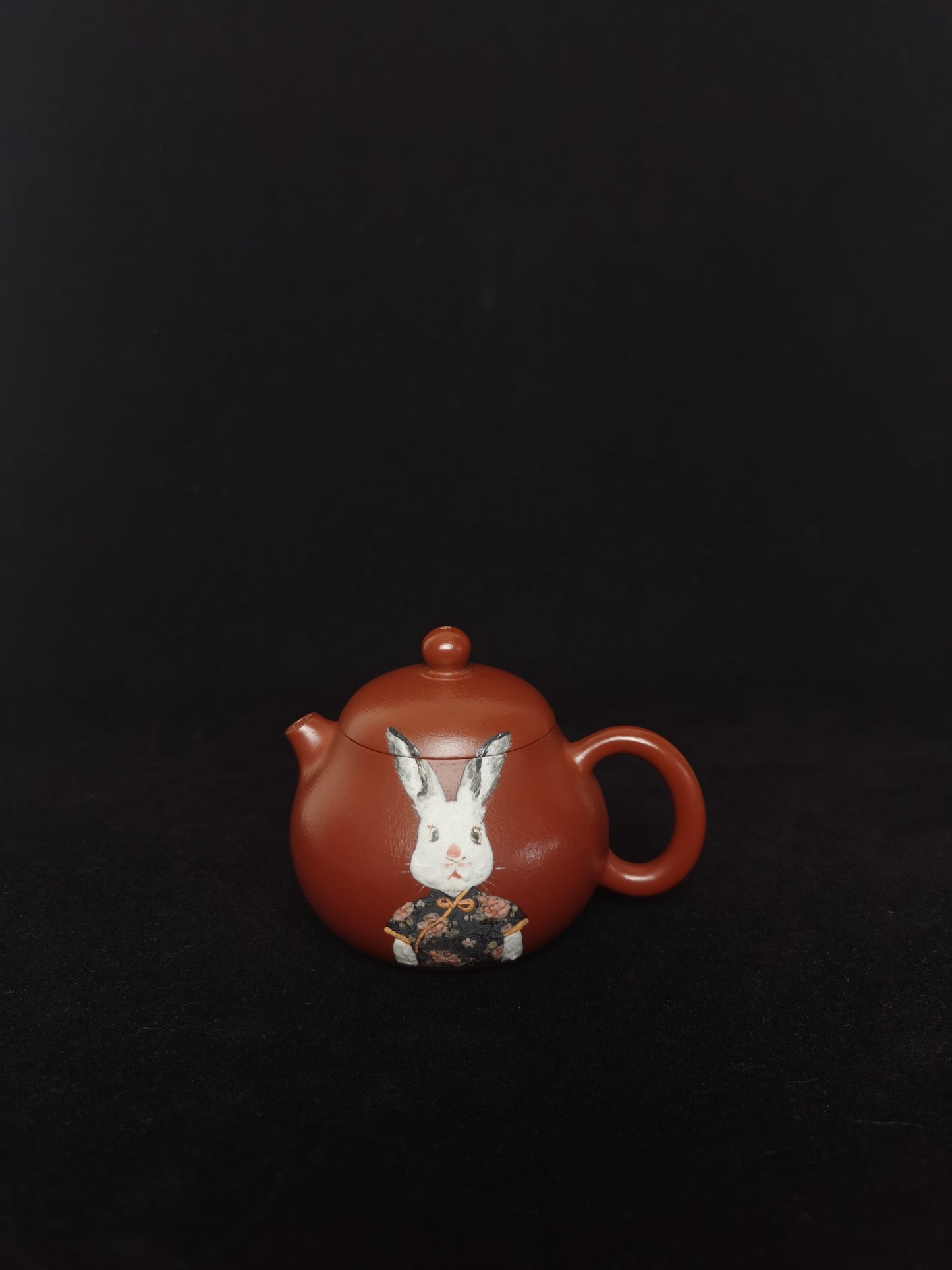 Teapot artwork Yixing teapot Wen Dan back detail