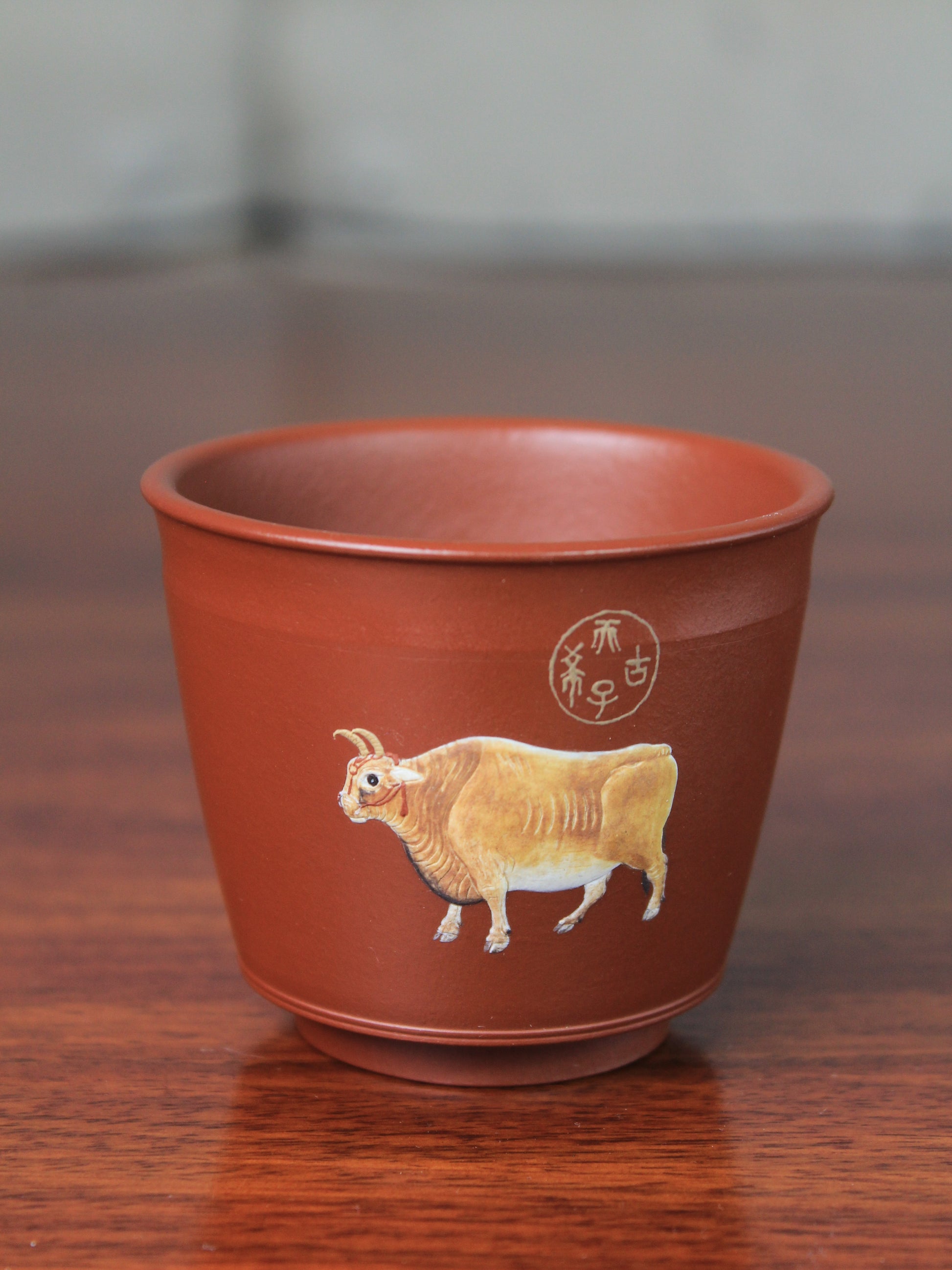 Detail of the vintage teacup