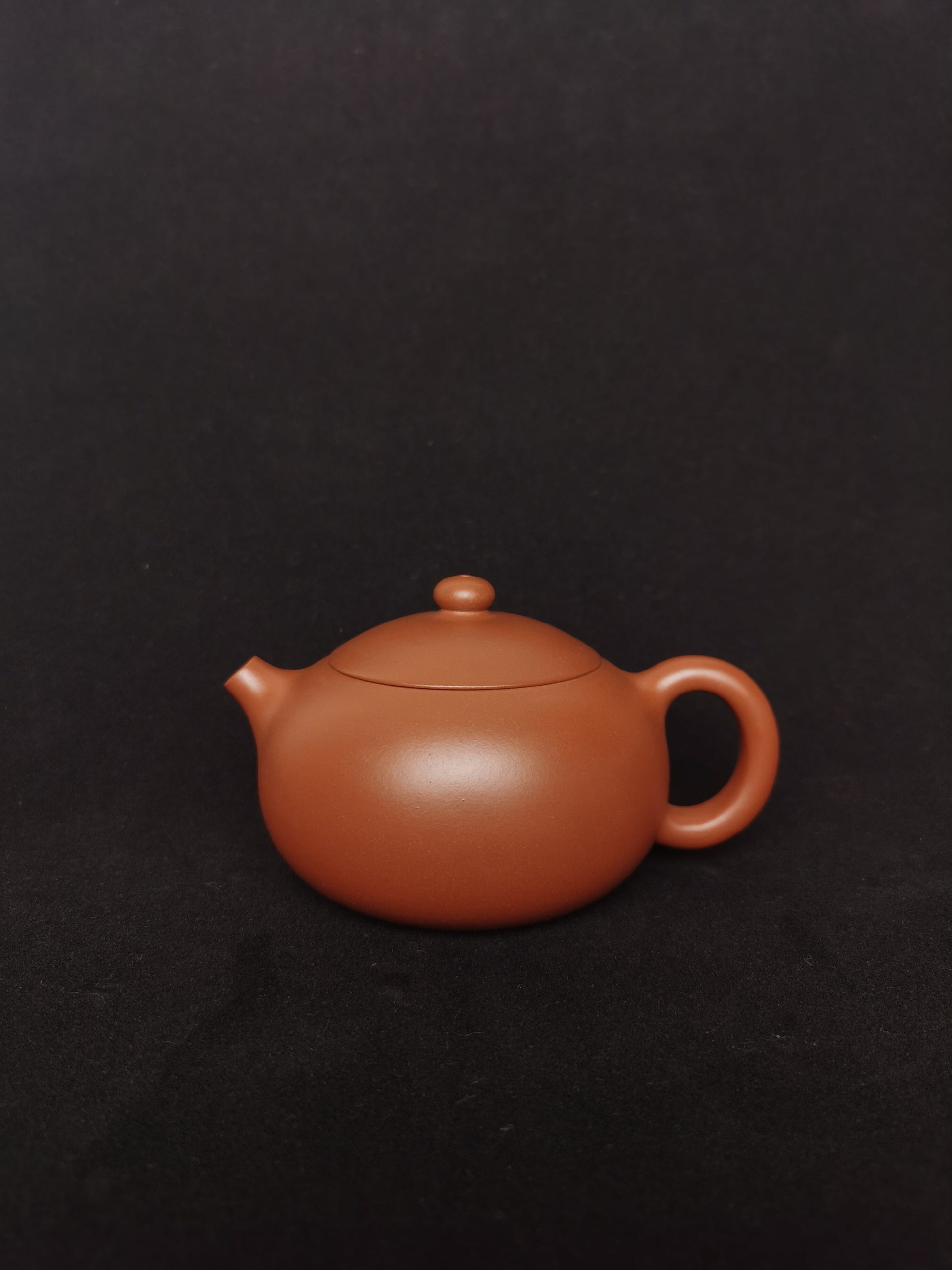 Teapot artwork Xi shi from zisha art gallery | Siyutao Teapot