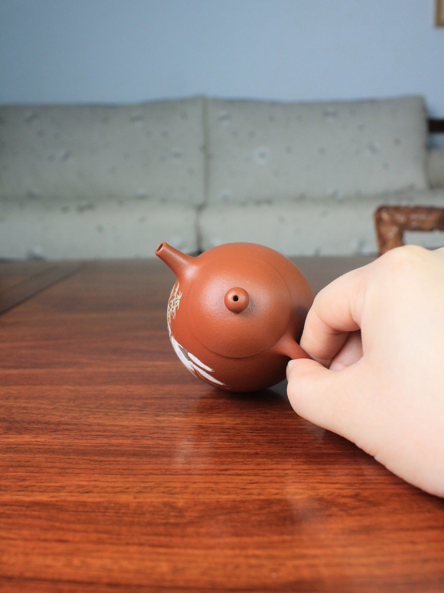 Top view of the teapot artwork named rabbit