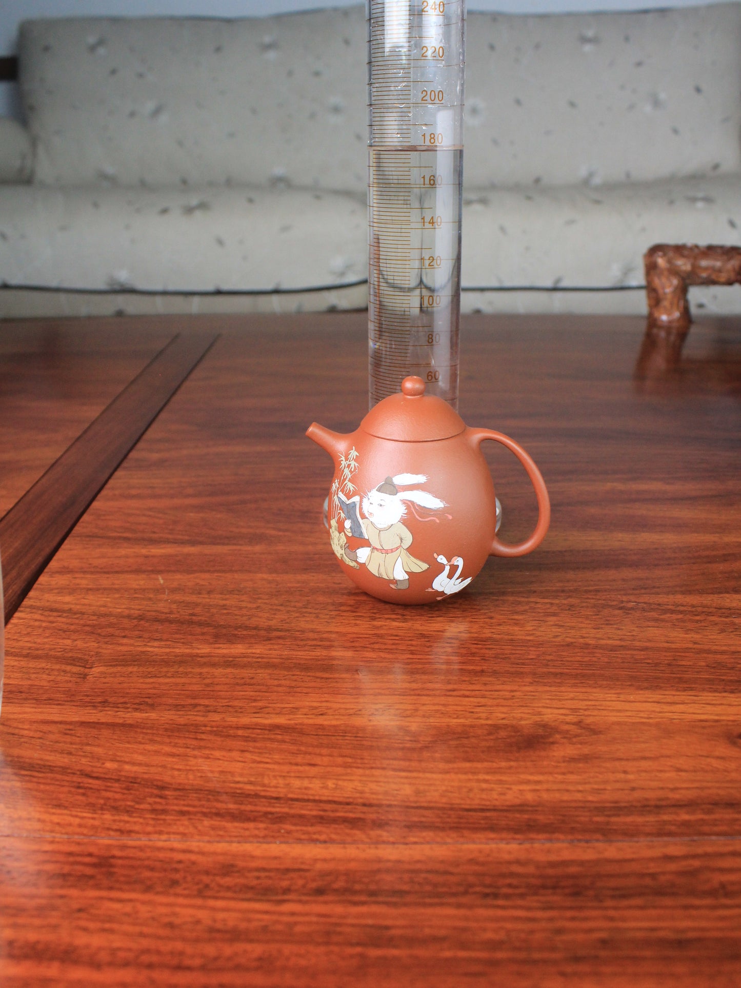 Size of the teapot artwork named rabbit