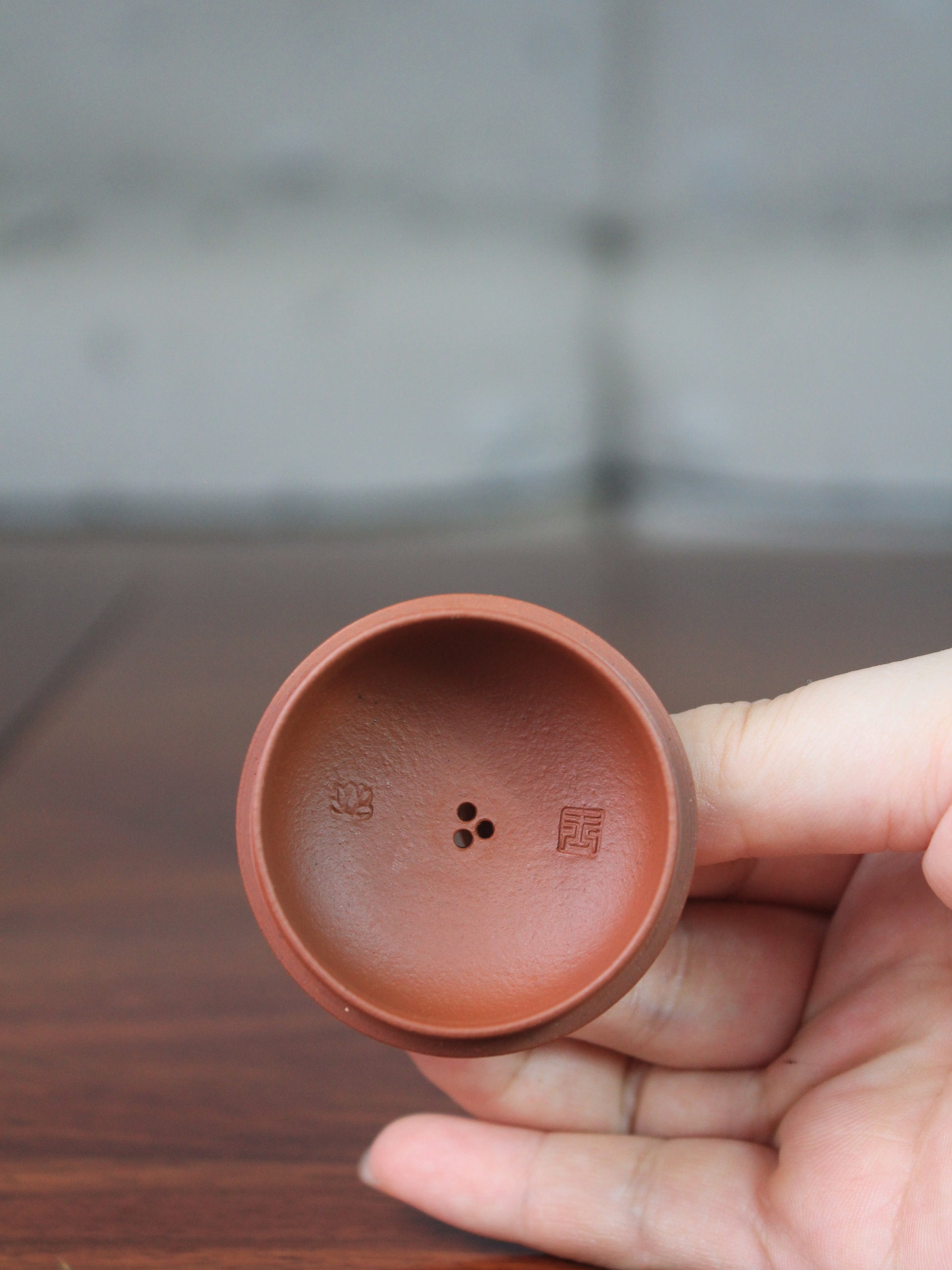 teapot mark in the teapot lid