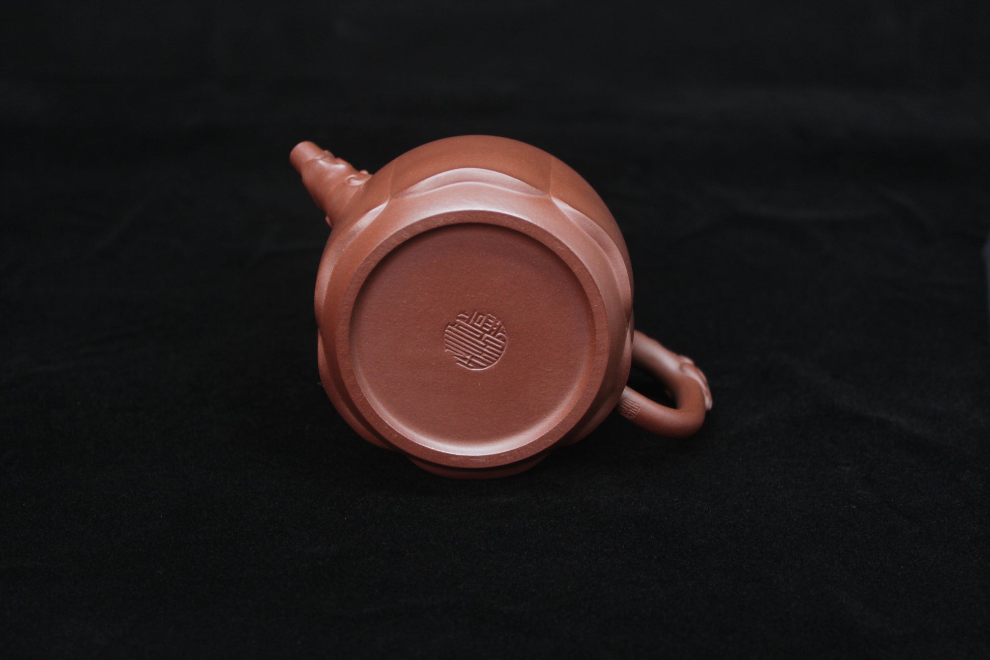 Bottom of Vintage teapot come from zisha art gallery handmade with purple clay