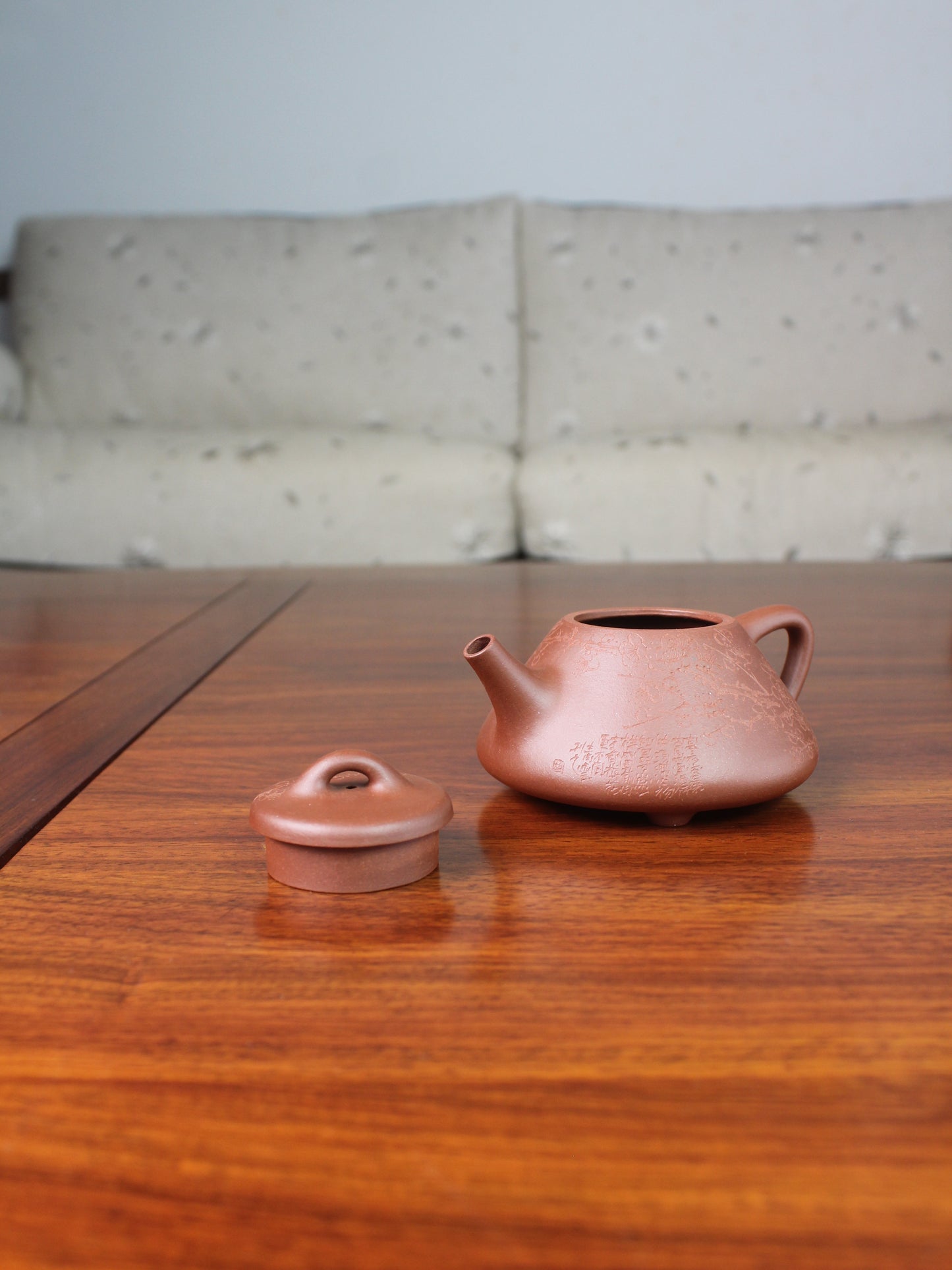 Detail of yi shing teapot, shi piao