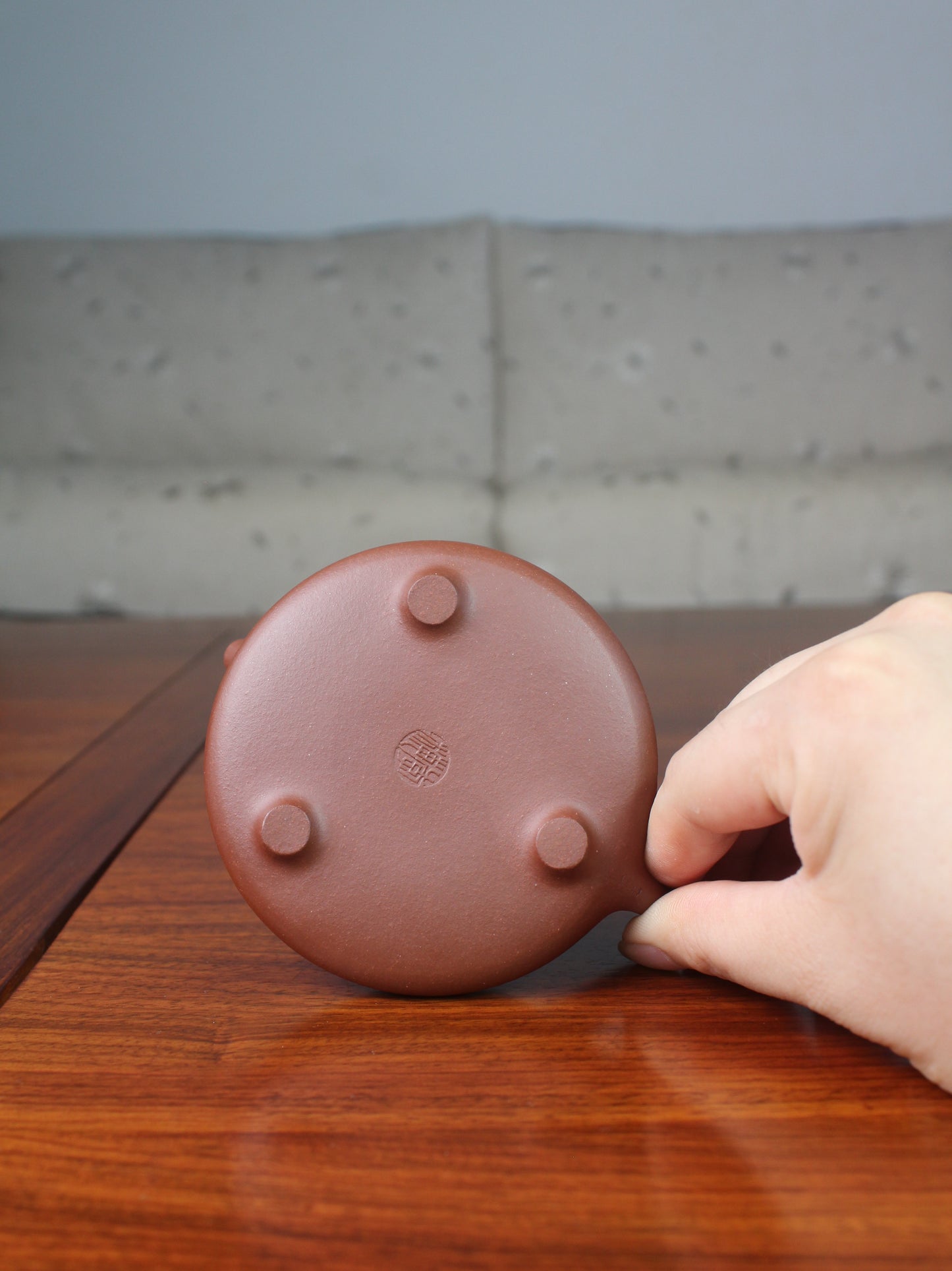 Teapot bottom of yi shing teapot shi piao