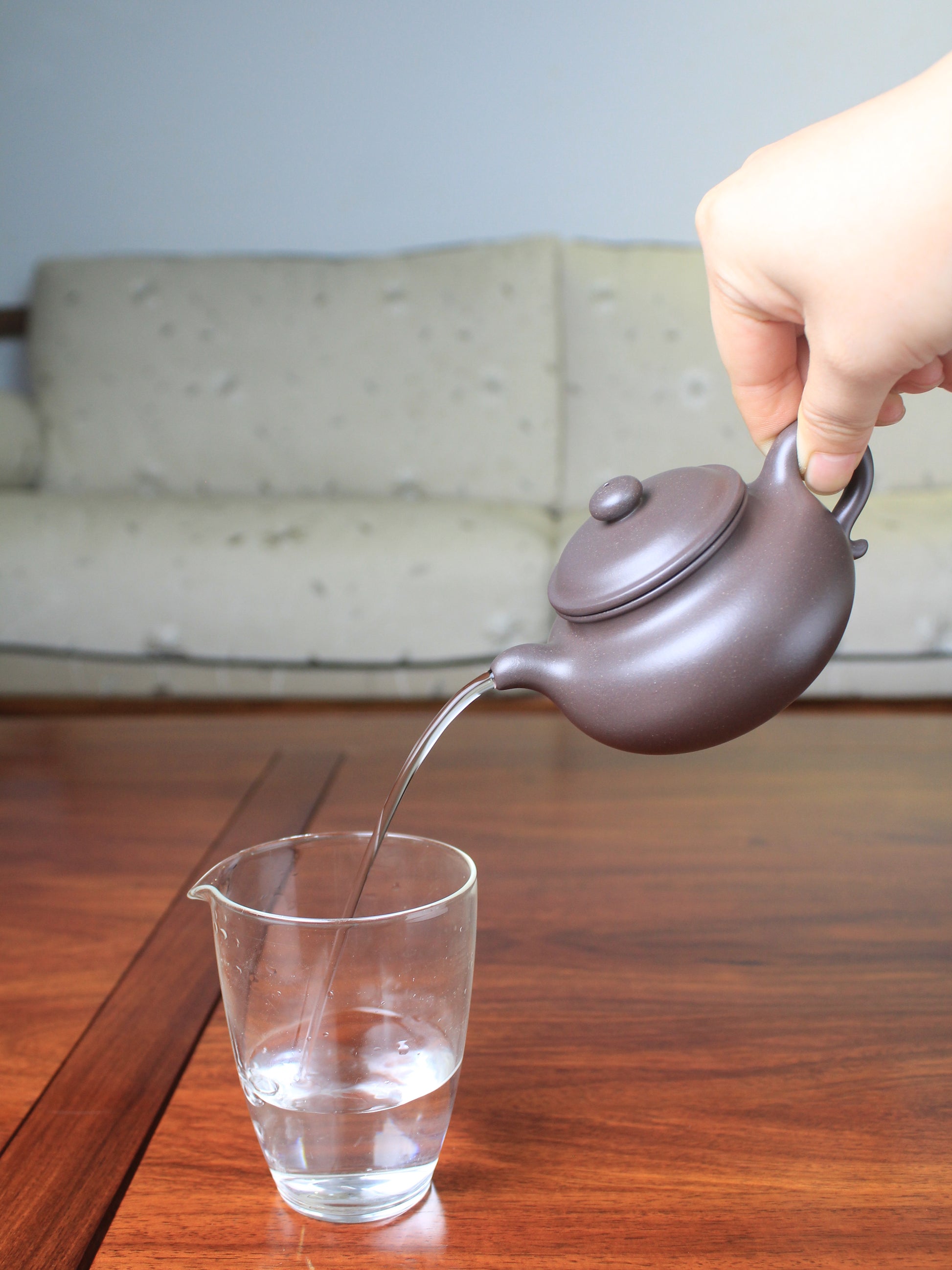 pour of the yi sing teapot