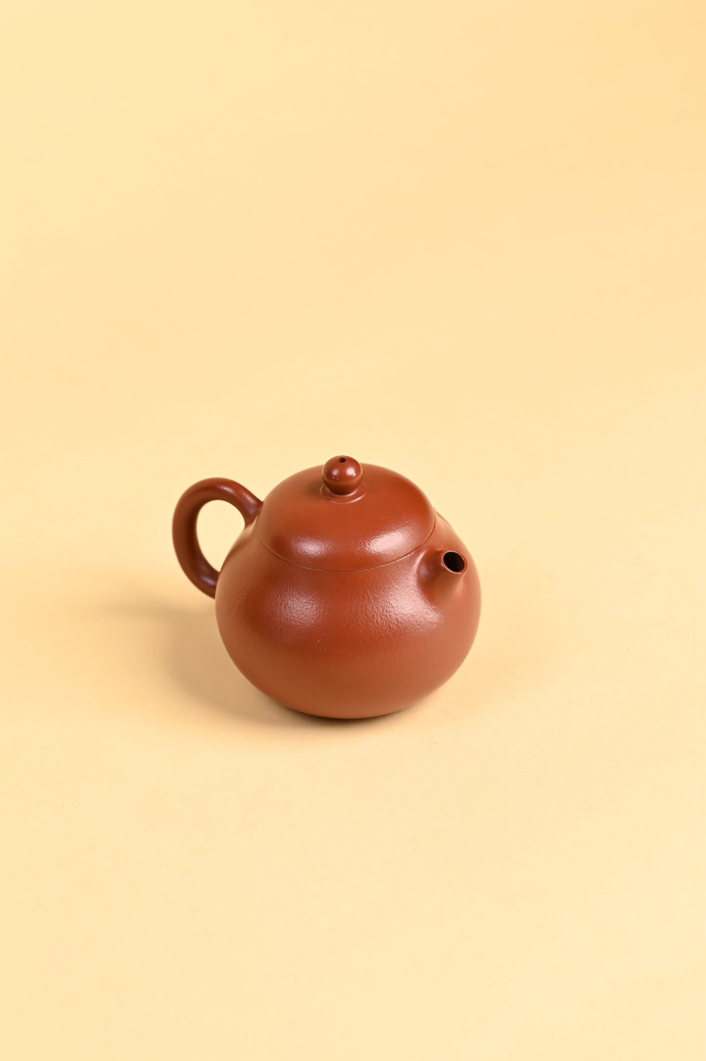 yixing tea pot, the horse for one person right