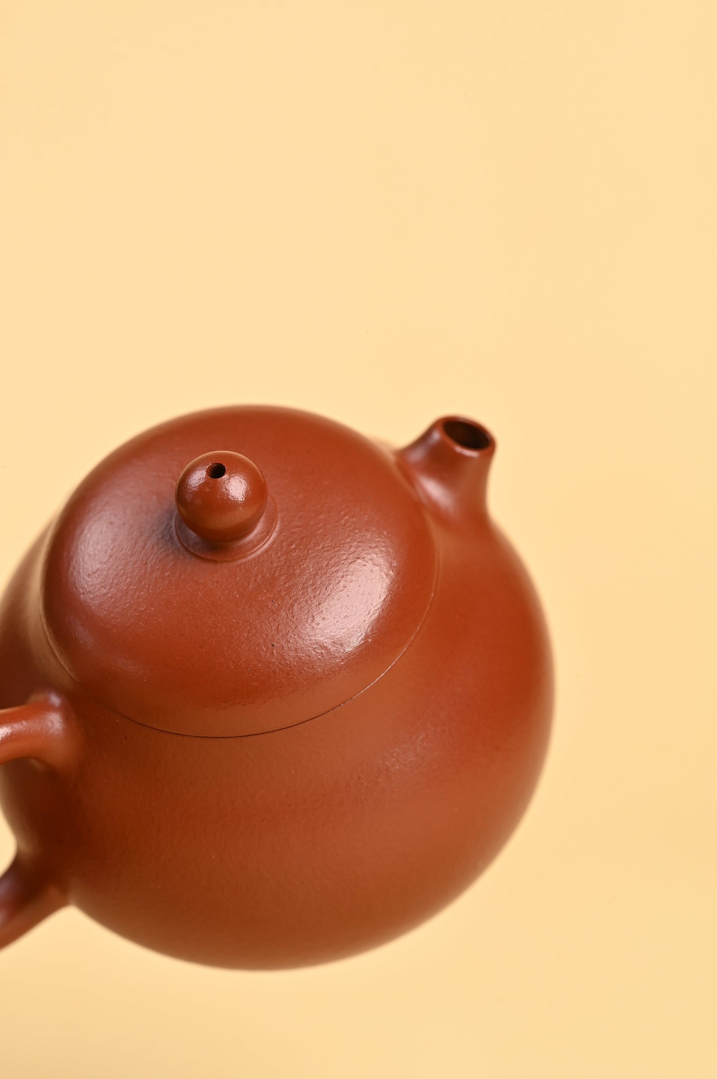 yixing tea pot, the horse for one person lid