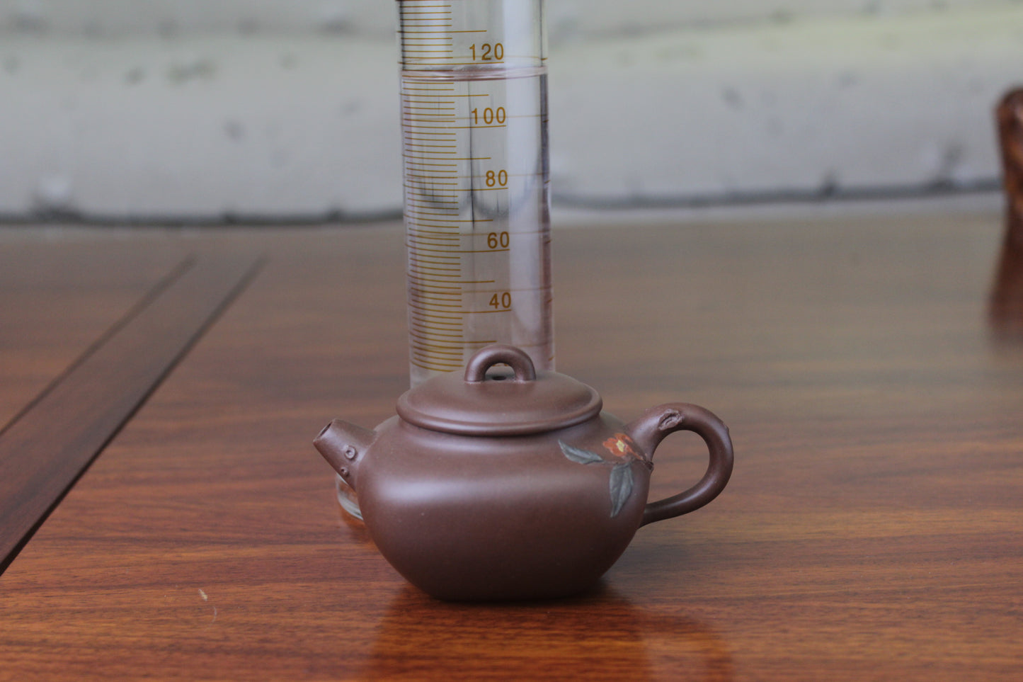 Size of the yixing teapot named flower