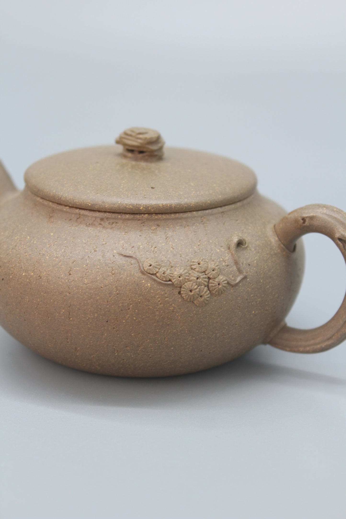 yixing teapot, fully handmade from purple clay detail 2