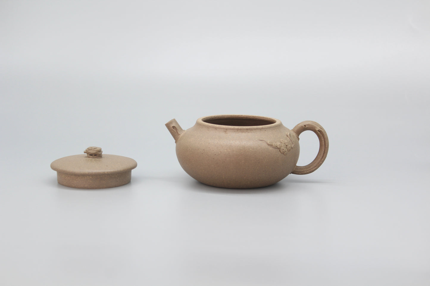 yixing teapot, fully handmade from purple clay detail 7