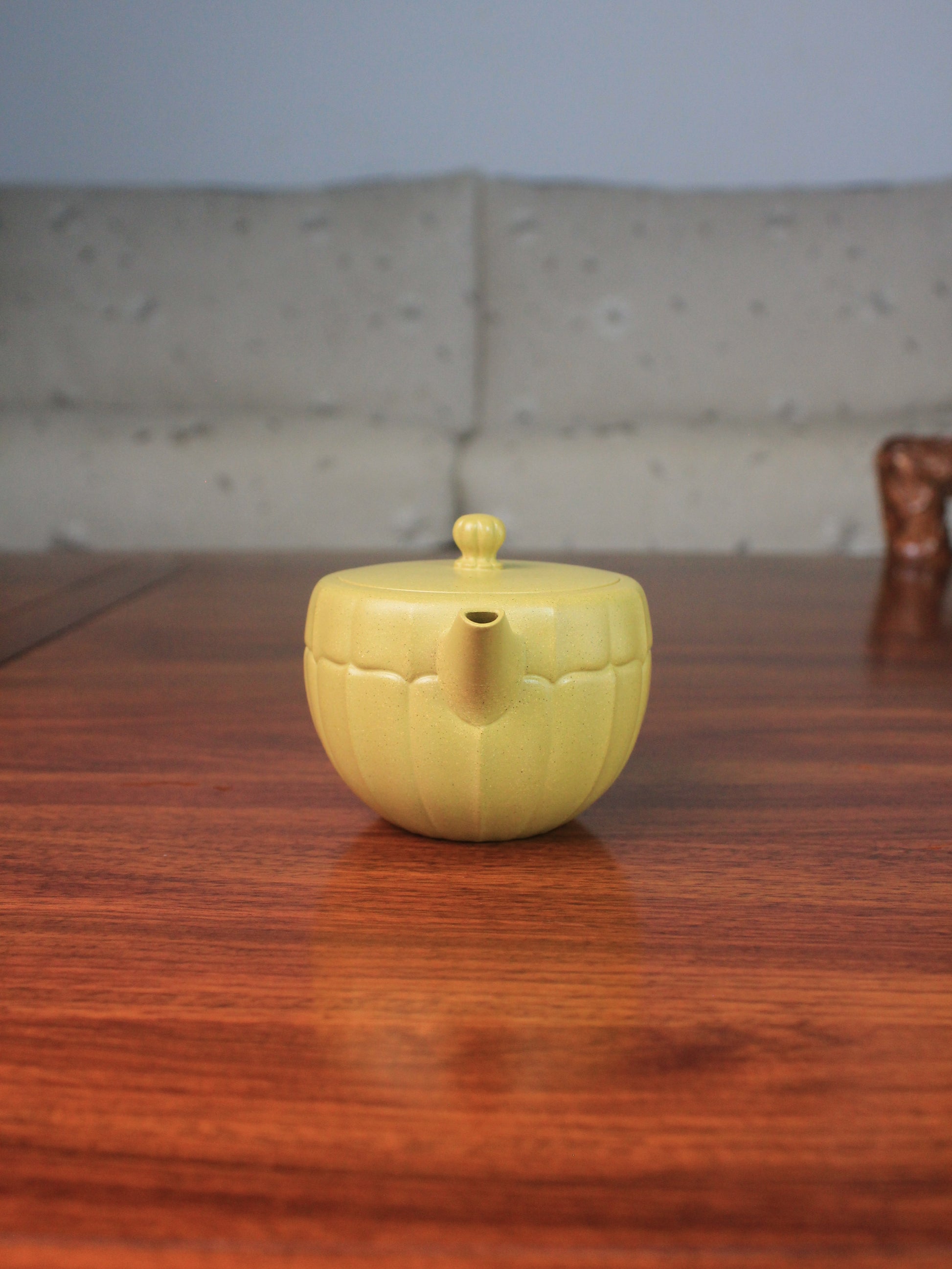 Front view of the Han Wa yixing teapot for sale