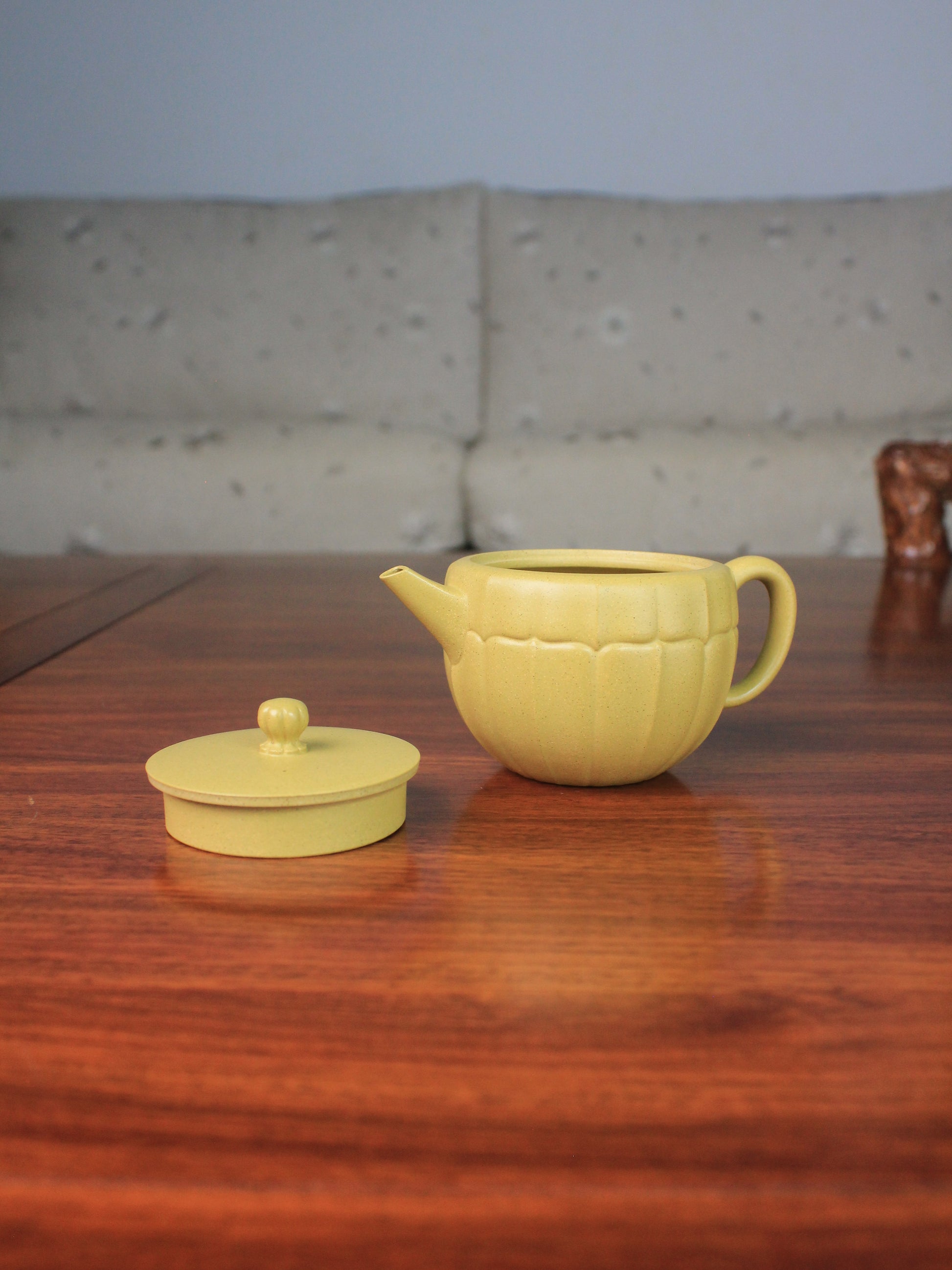 detail of the Han Wa yixing teapot for sale