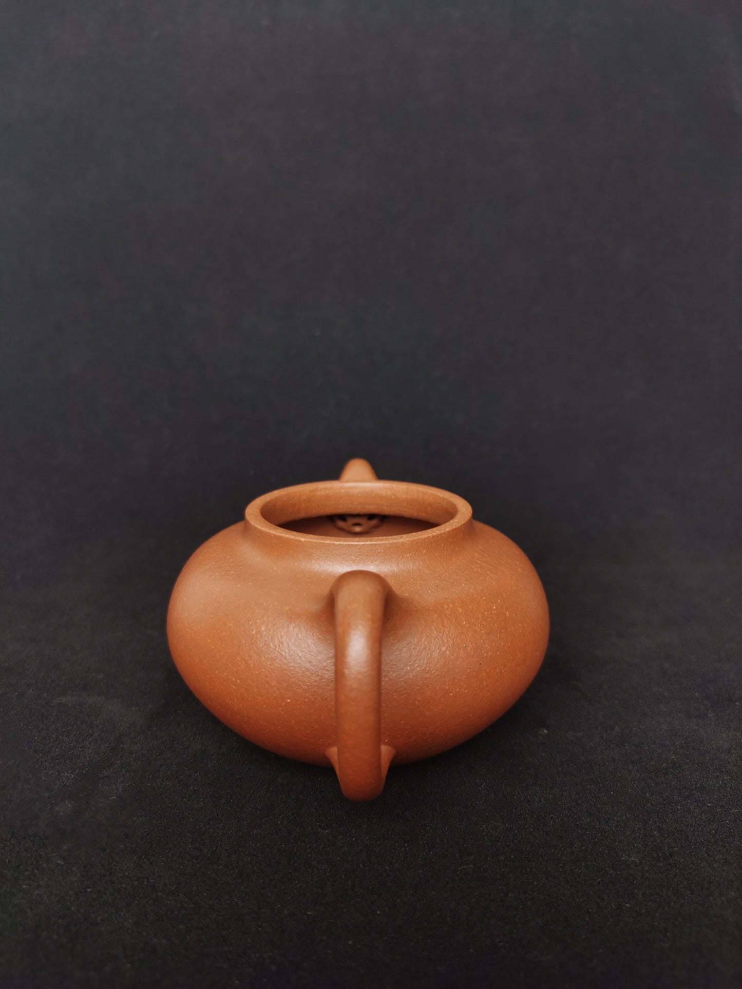 Yixing teapot handmade bianheng from zisha art gallery handles | SiYuTao Teapot