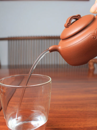 the perfect pour of the yixing teapot