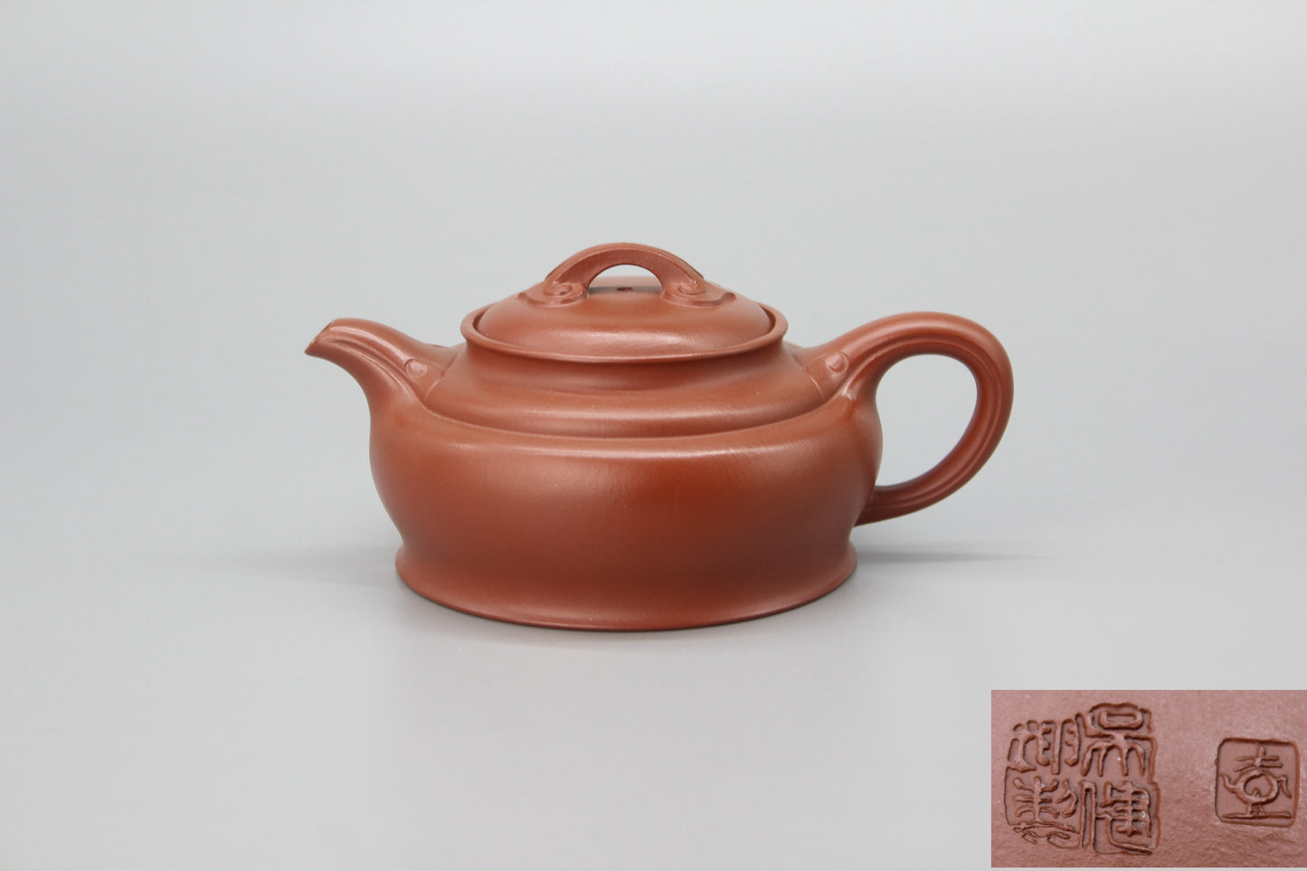 chinese yixing teapot ru yi fully handmade by artist mark