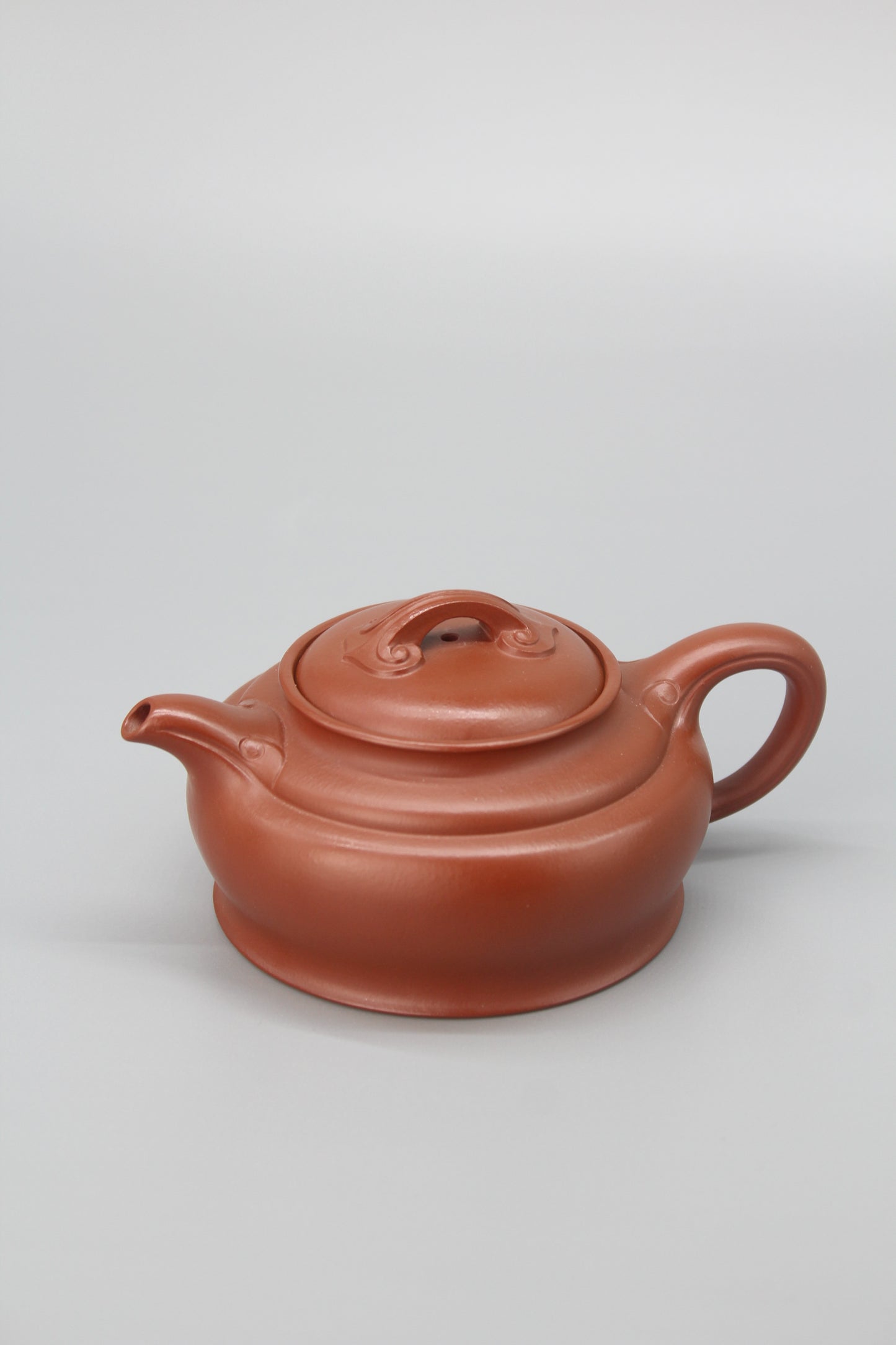 chinese yixing teapot ru yi fully handmade by artist detail