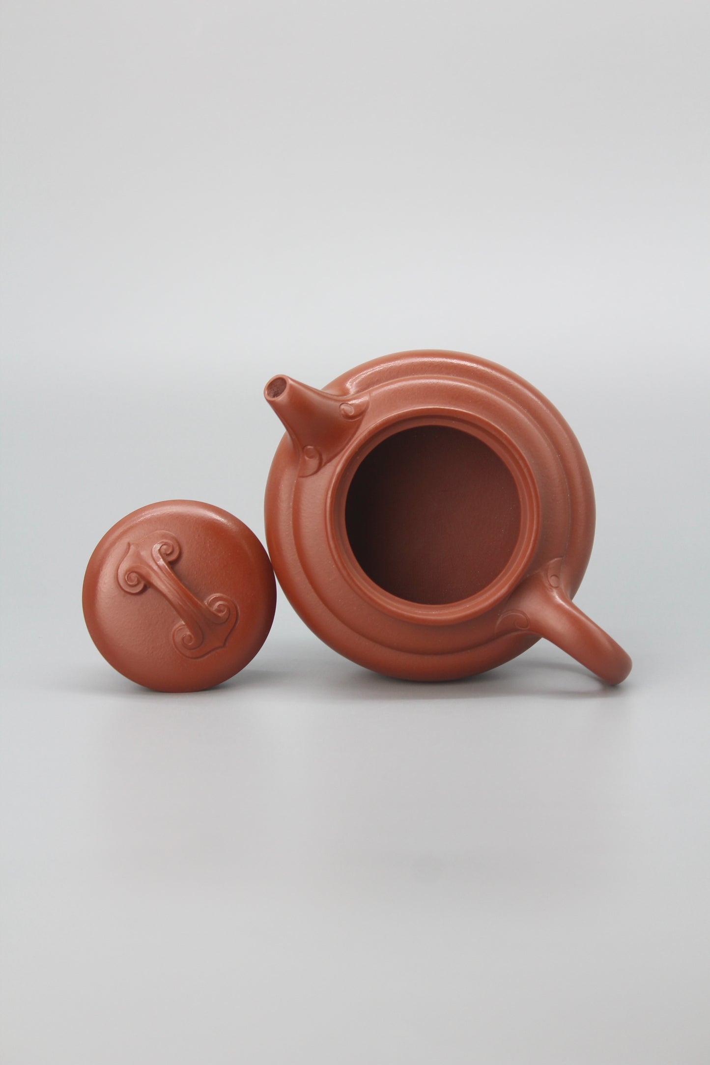 chinese yixing teapot ru yi fully handmade by artist detail 3