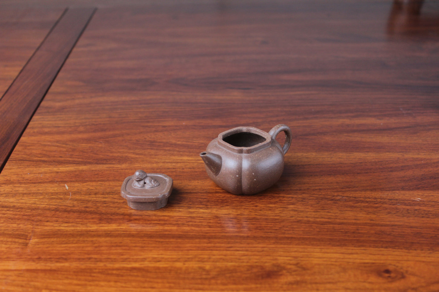 Yixing teapot shi qiu half handmade 58ml
