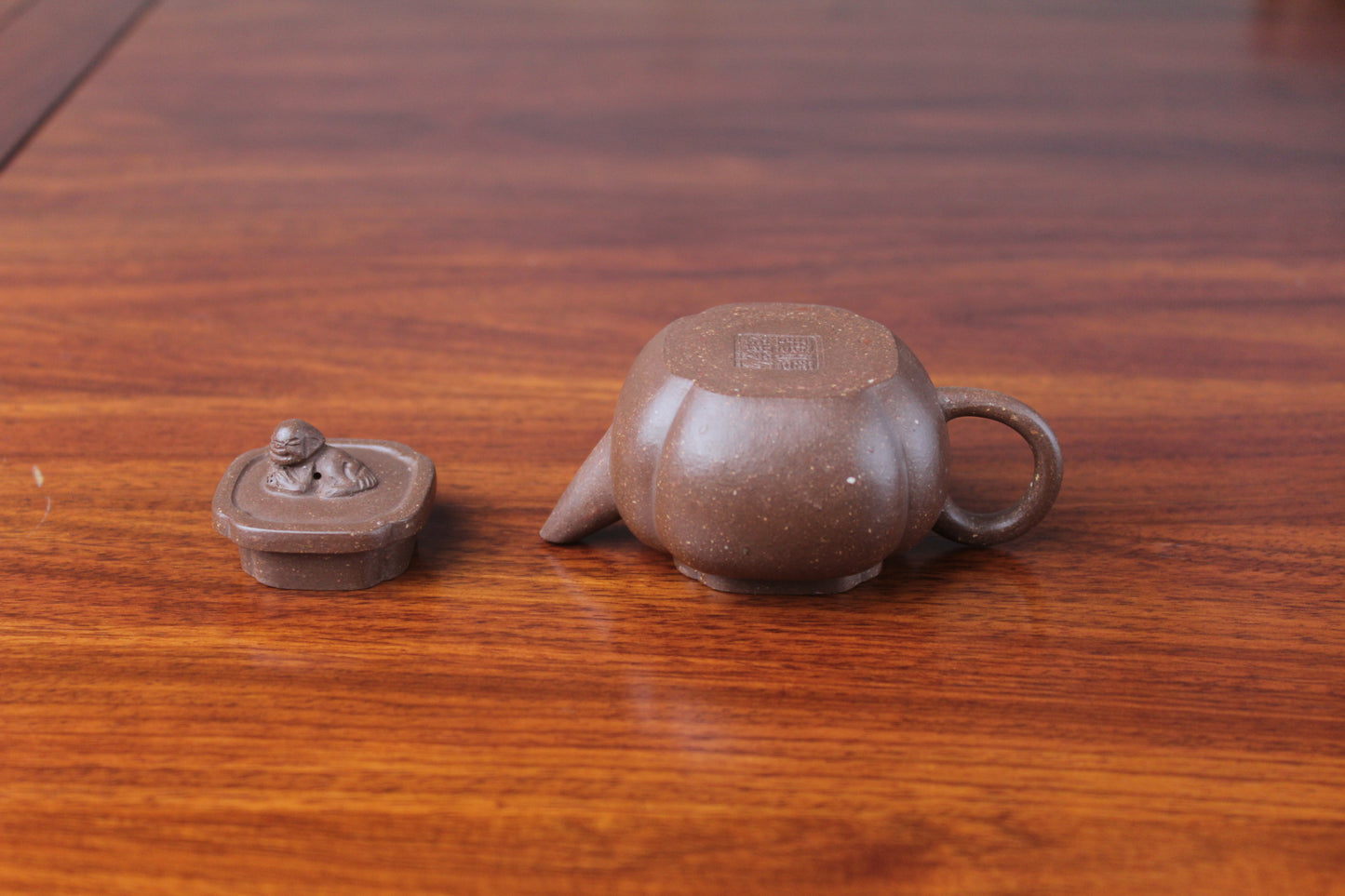 Yixing teapot shi qiu half handmade 58ml
