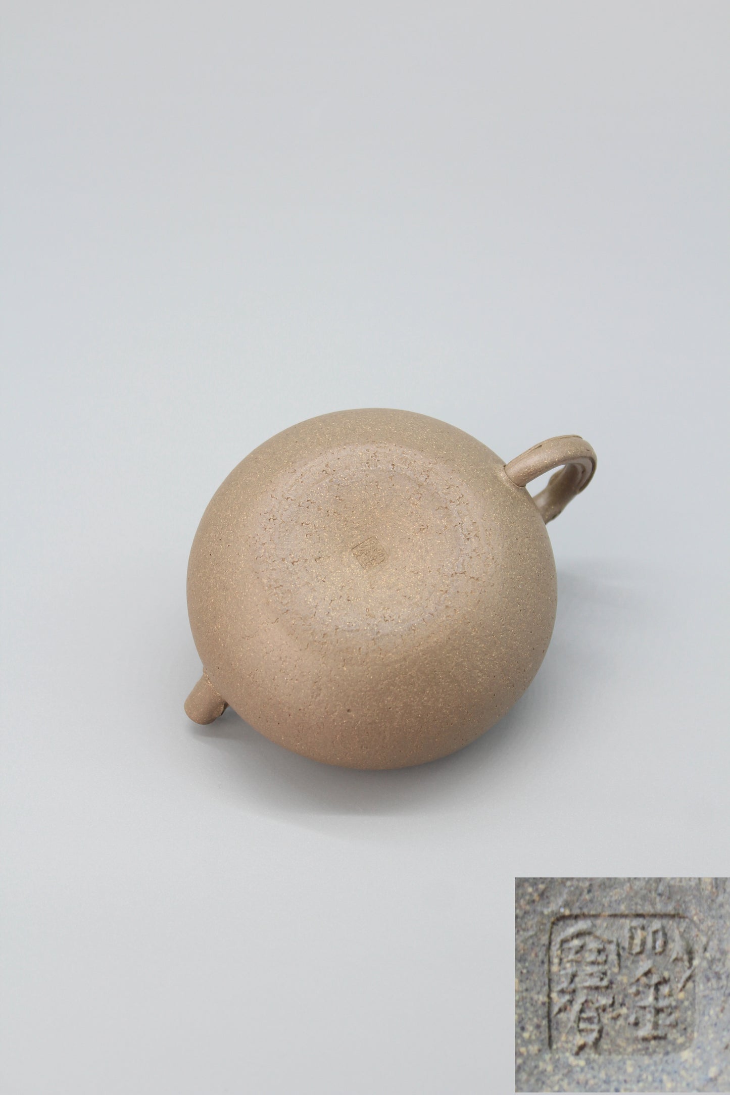 yixing teapot, fully handmade from purple clay bottom