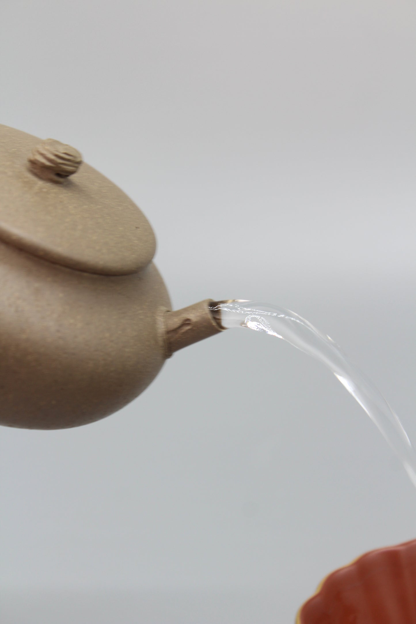 yixing teapot, fully handmade from purple clay pour