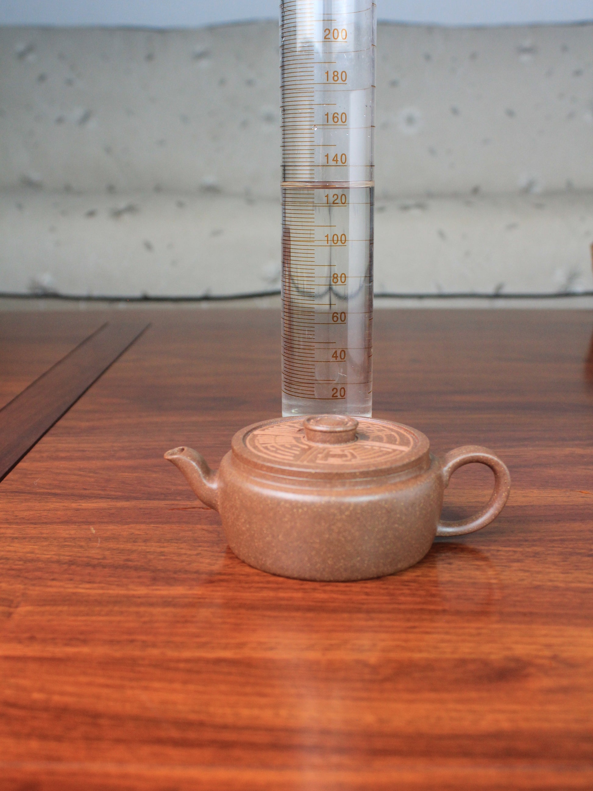 medium size of the zisha teapot