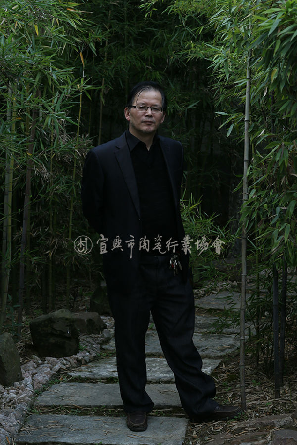 artist Zhang Zhiqing