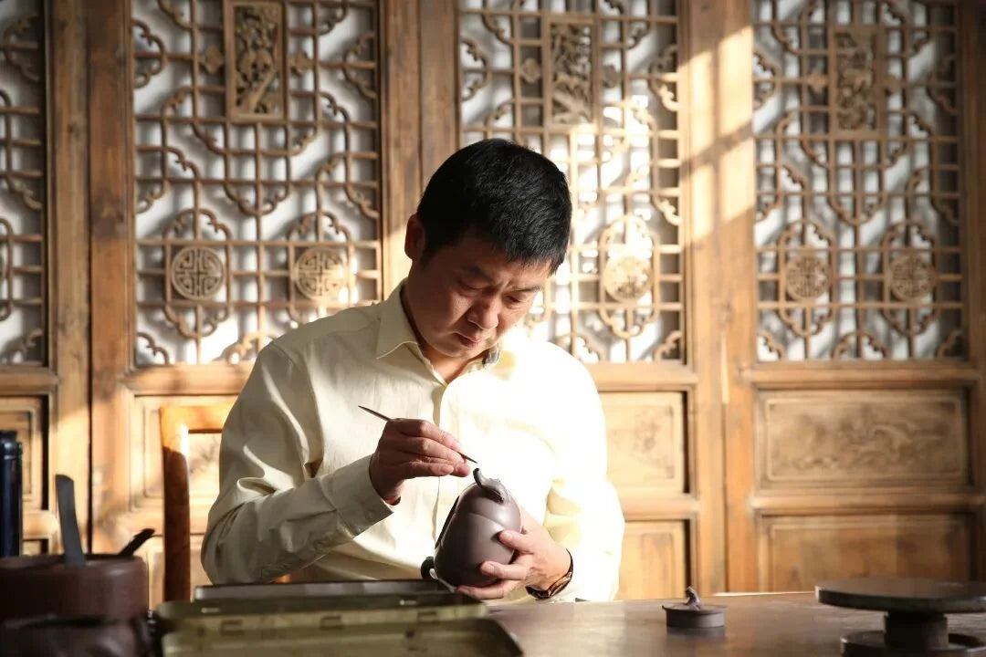 Yixing teapot artist Zhou Zhongjun