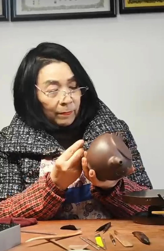 Yixing teapot artist Chen Cheng