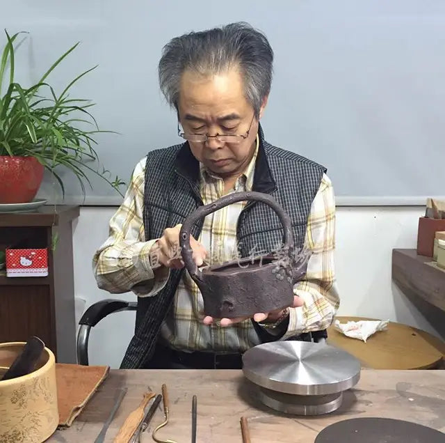 yixing teapot artist Zhu Bin