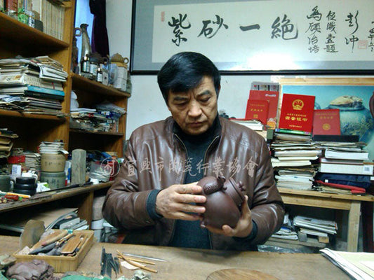 zisha teapot artist Gu Zhipei