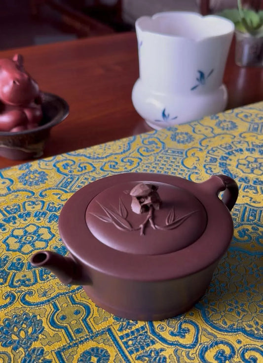 yixing teapot on the table